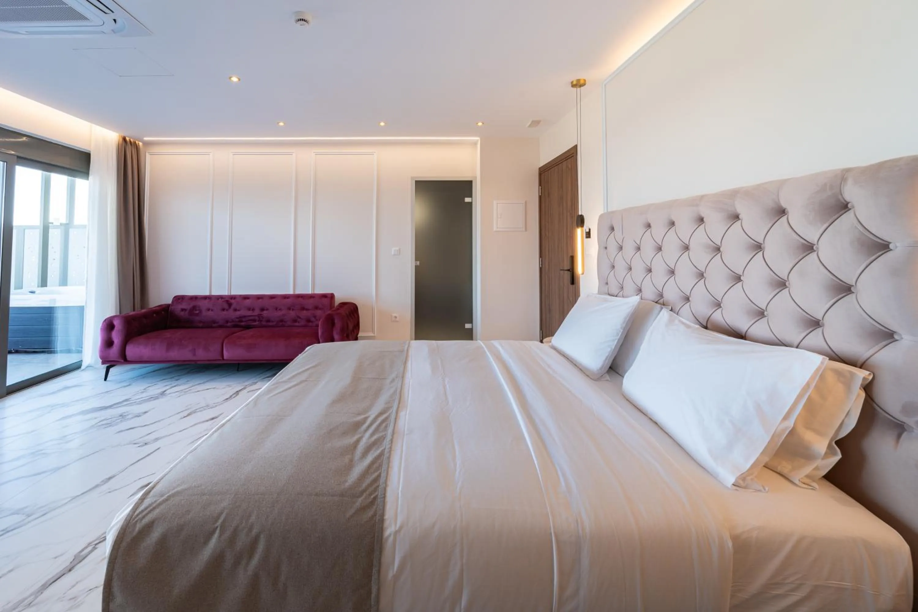 Bedroom, Bed in Philia Center Suites