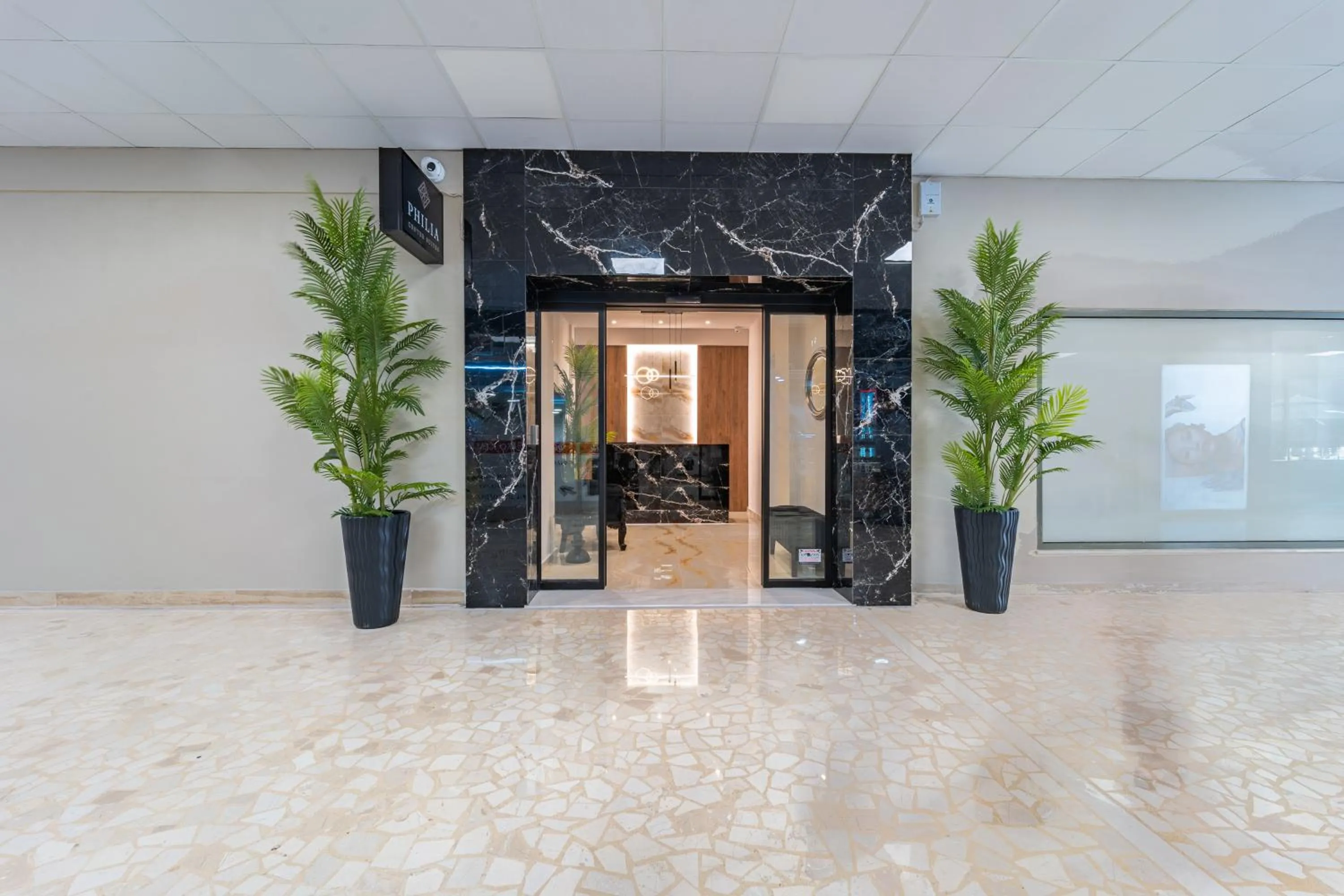 Facade/entrance in Philia Center Suites