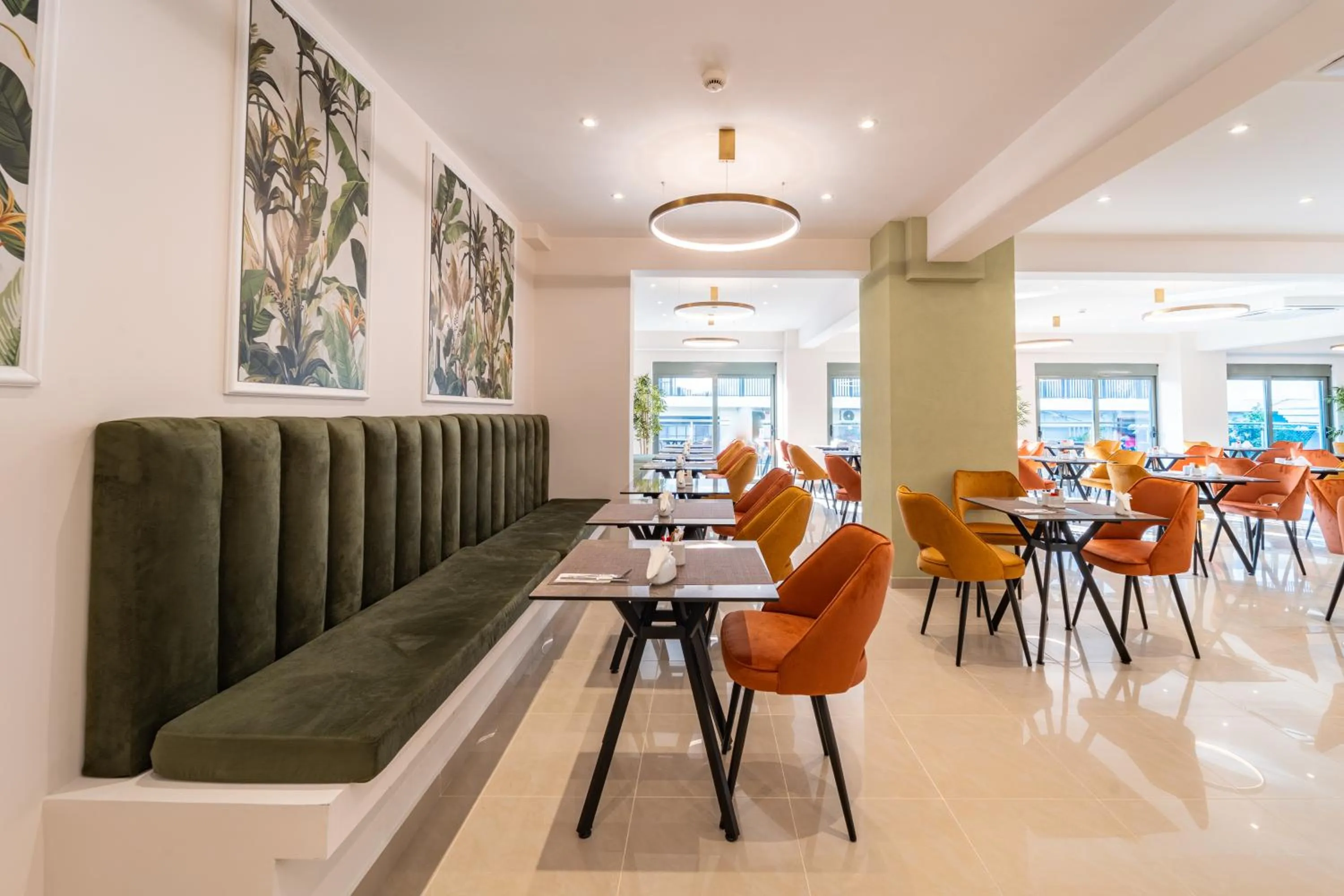 Breakfast in Philia Center Suites