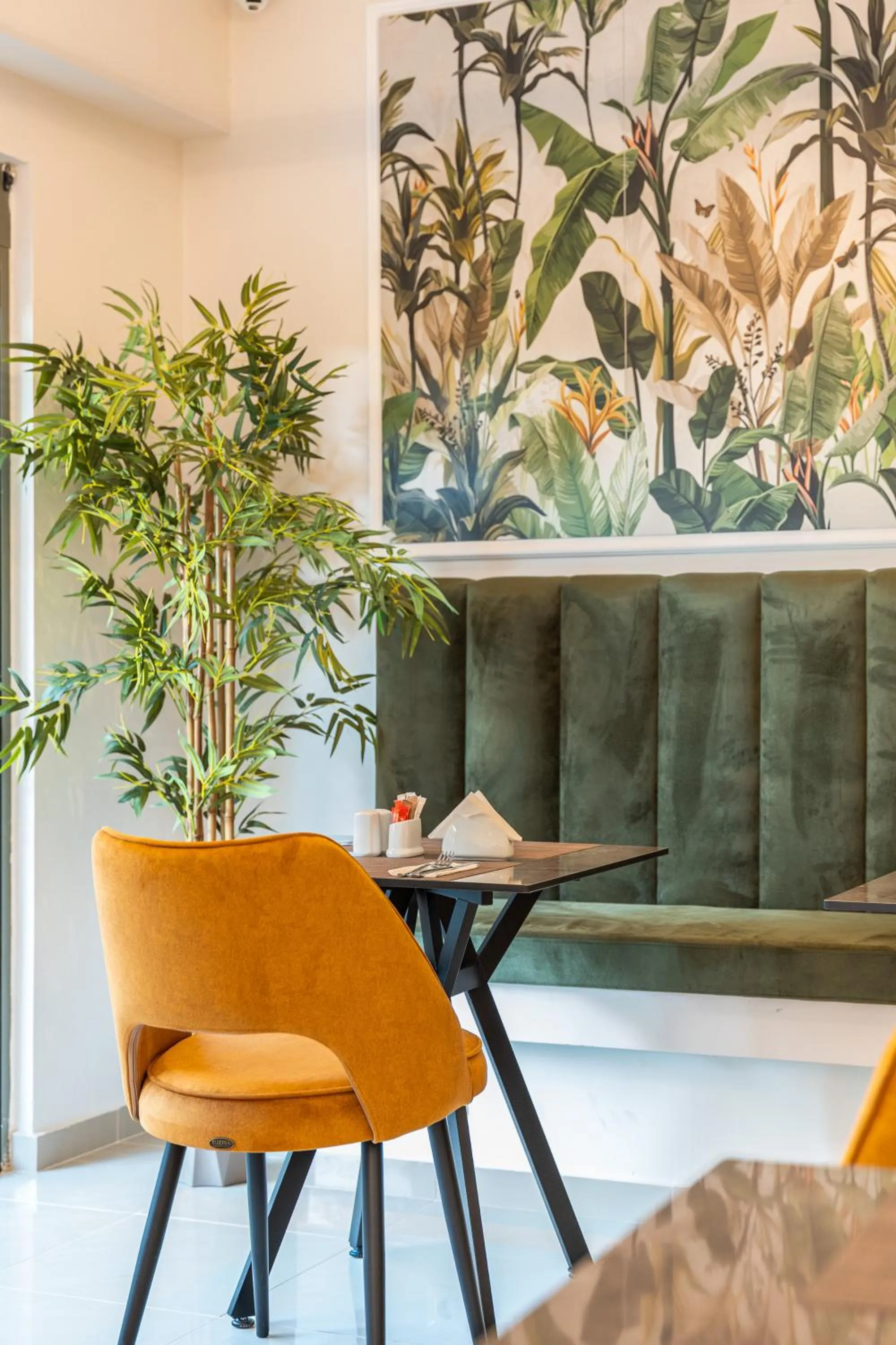 Breakfast in Philia Center Suites