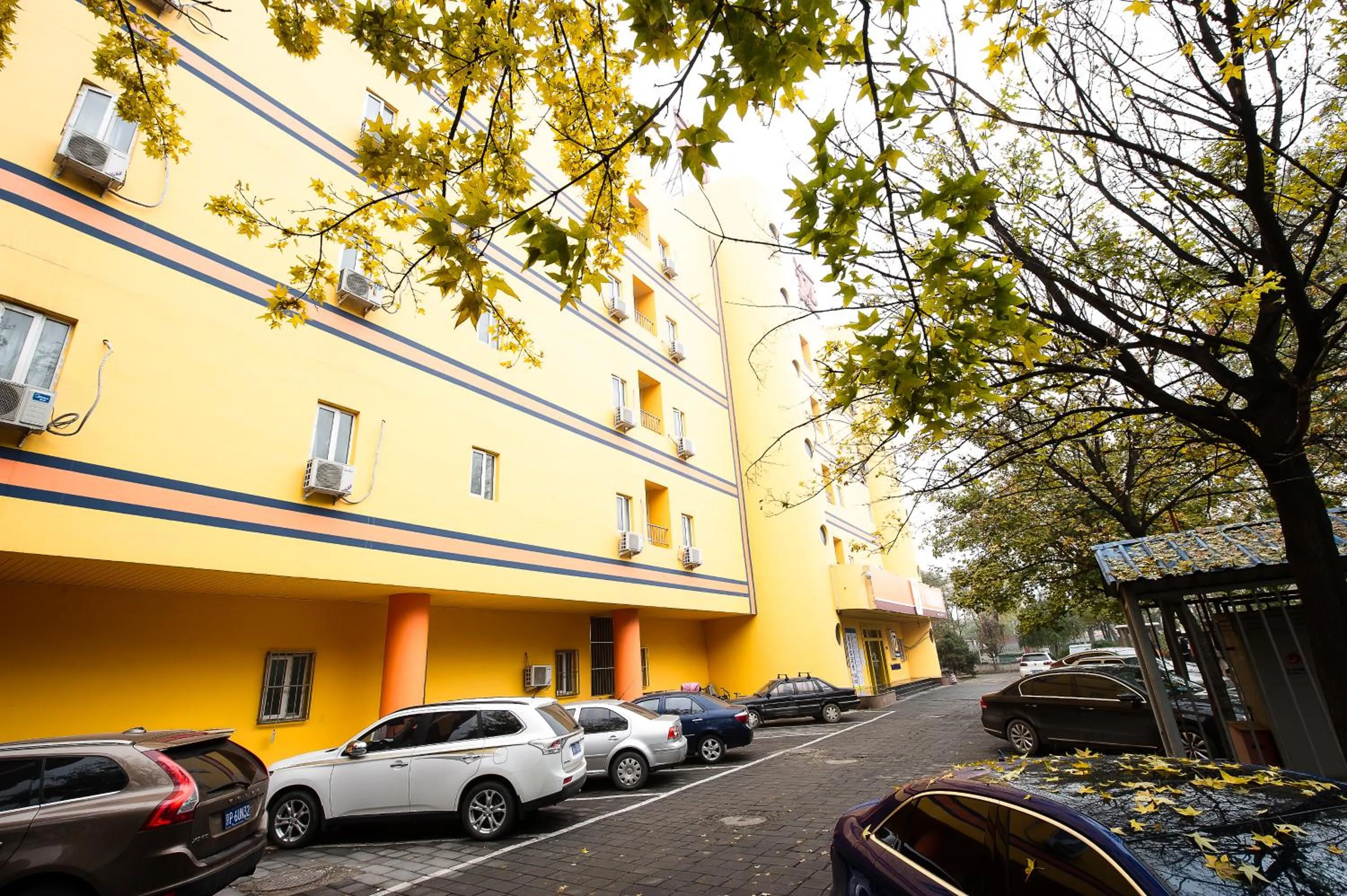 Property building in 7Days Inn Beijing Shangdi