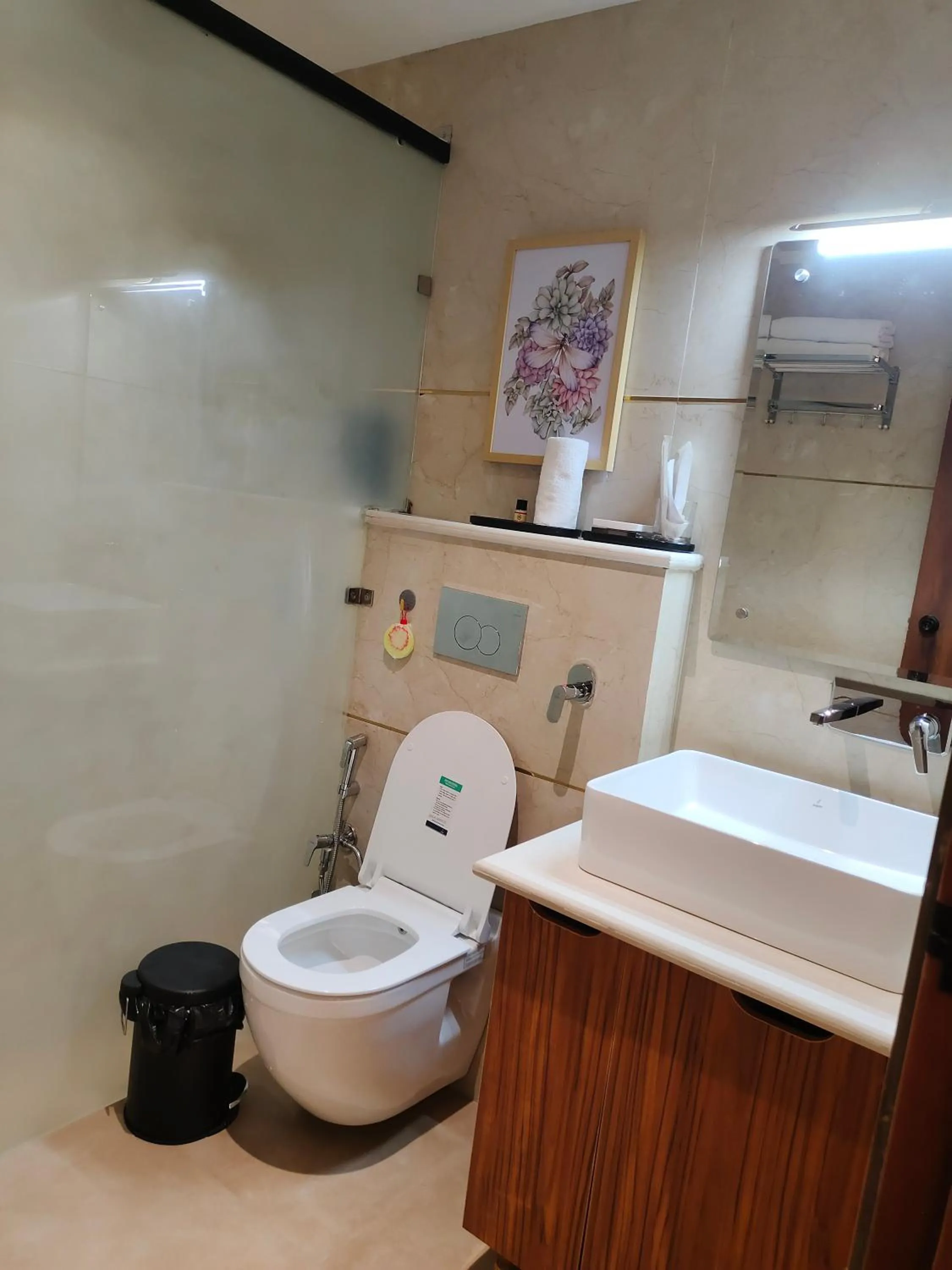 Toilet in 22 Heights