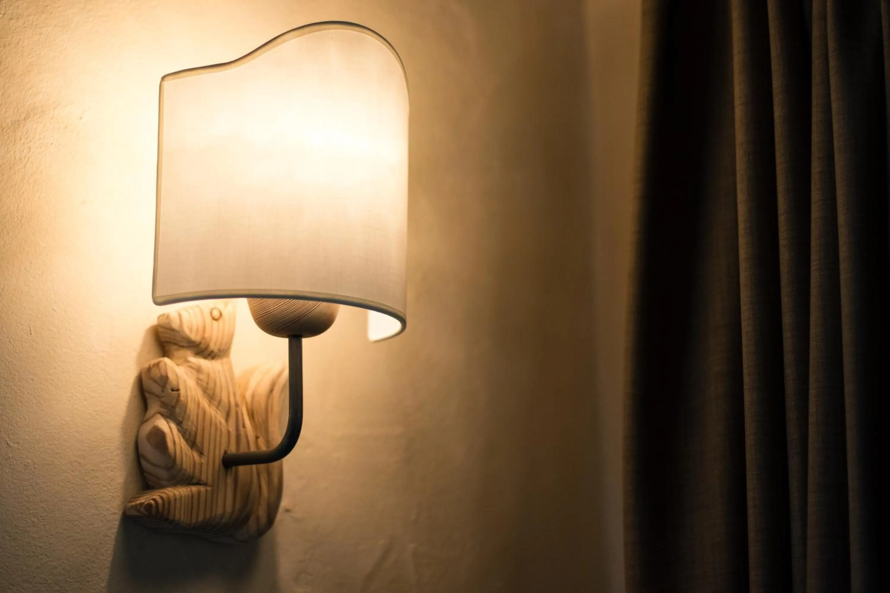 Decorative detail in Hotel Les Montagnards