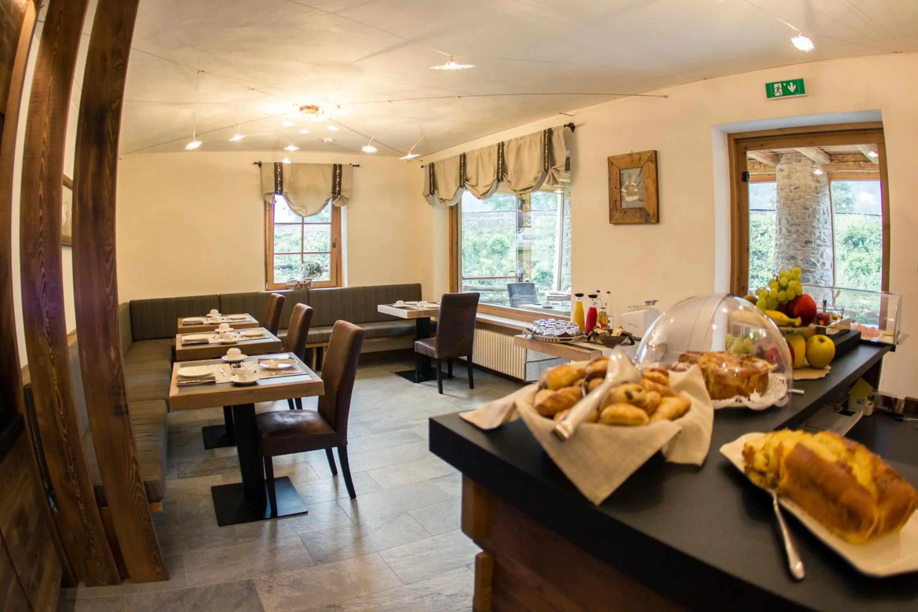 Restaurant/places to eat in Hotel Les Montagnards