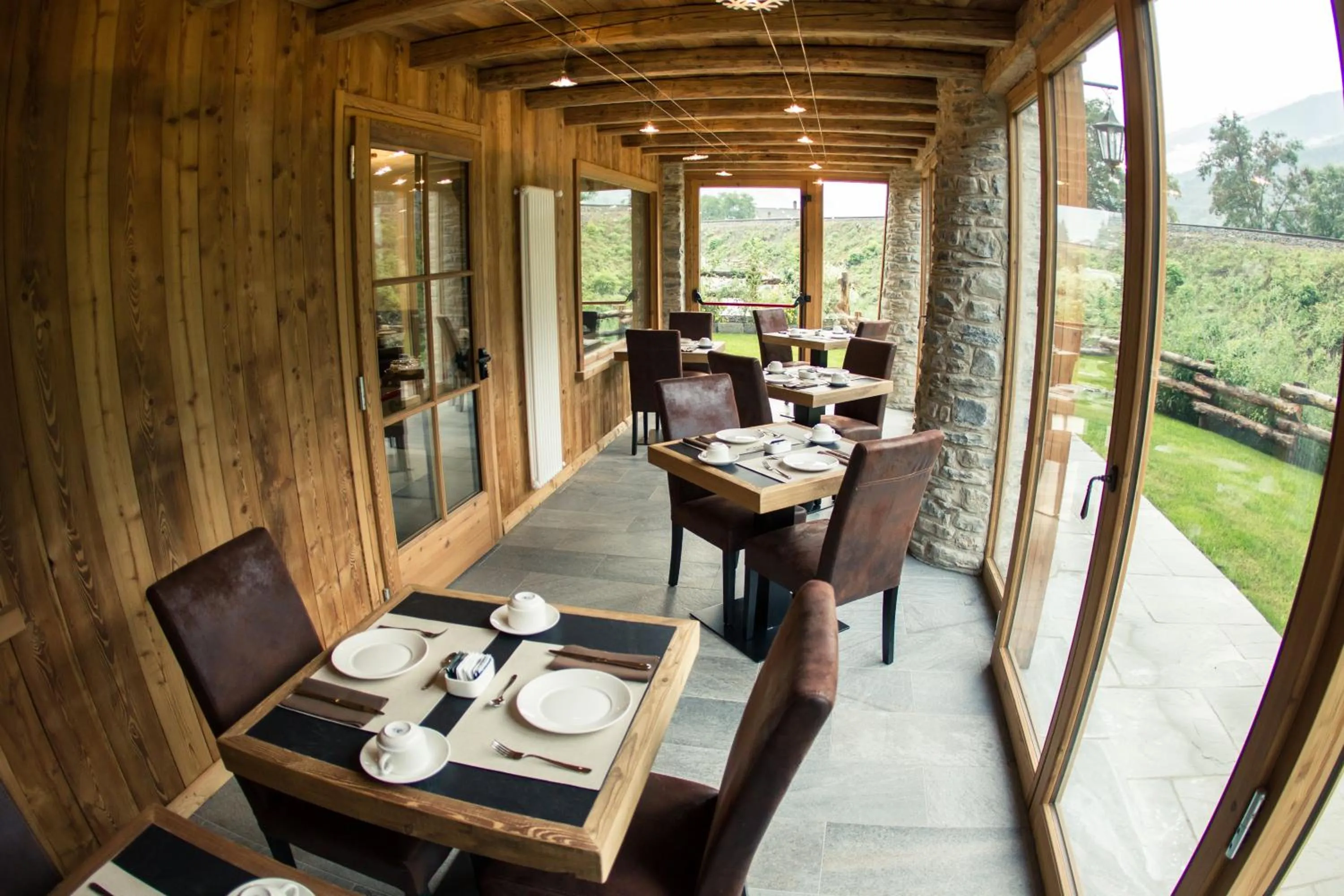 Restaurant/places to eat in Hotel Les Montagnards