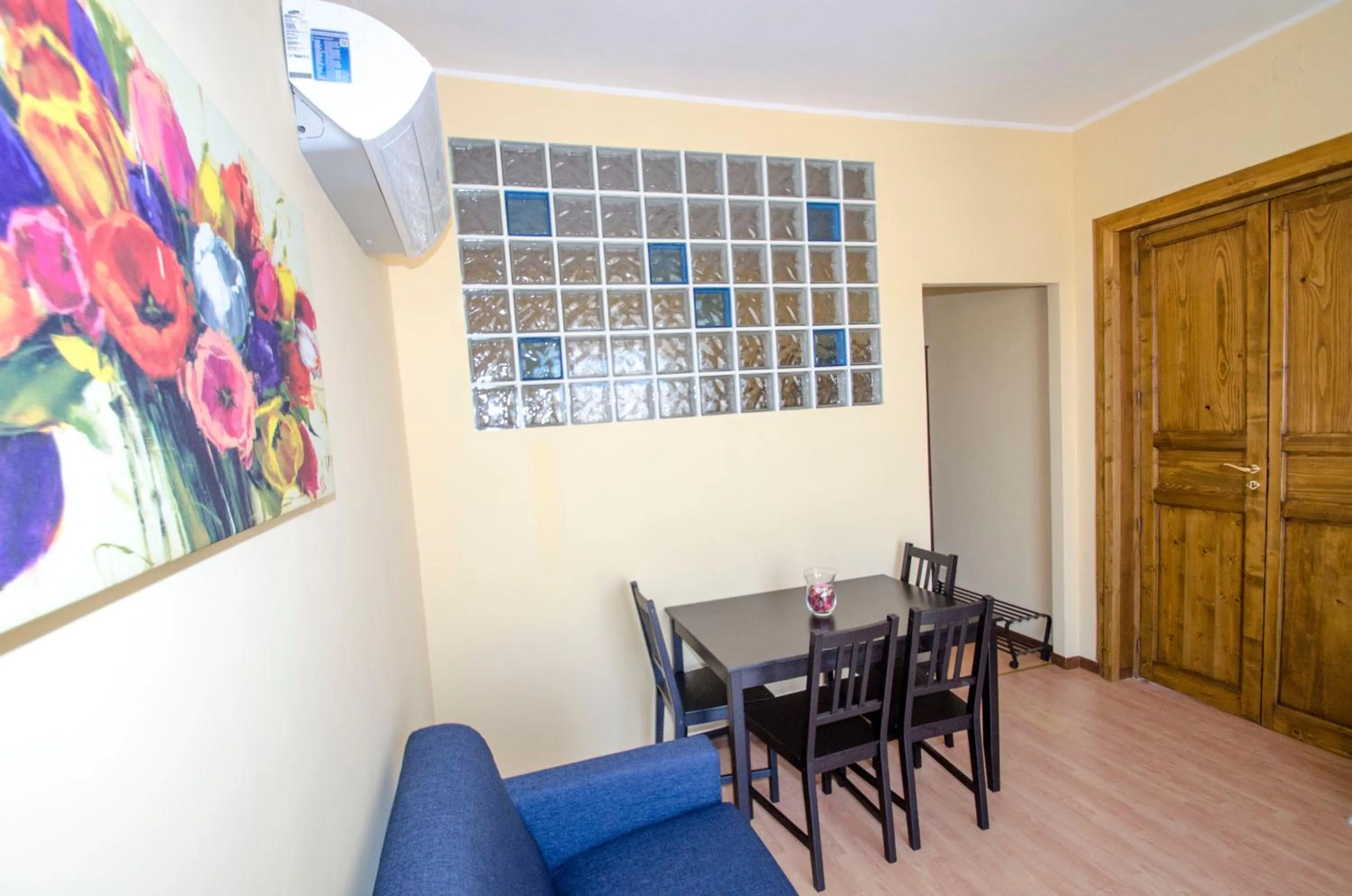 Seating area in Antico Rione