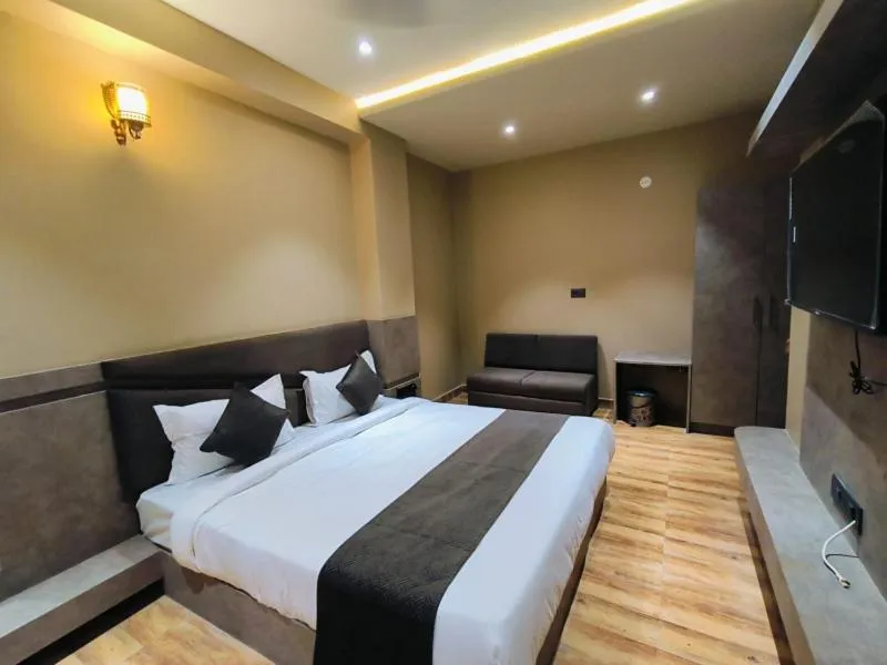 Hotel Maple Residence