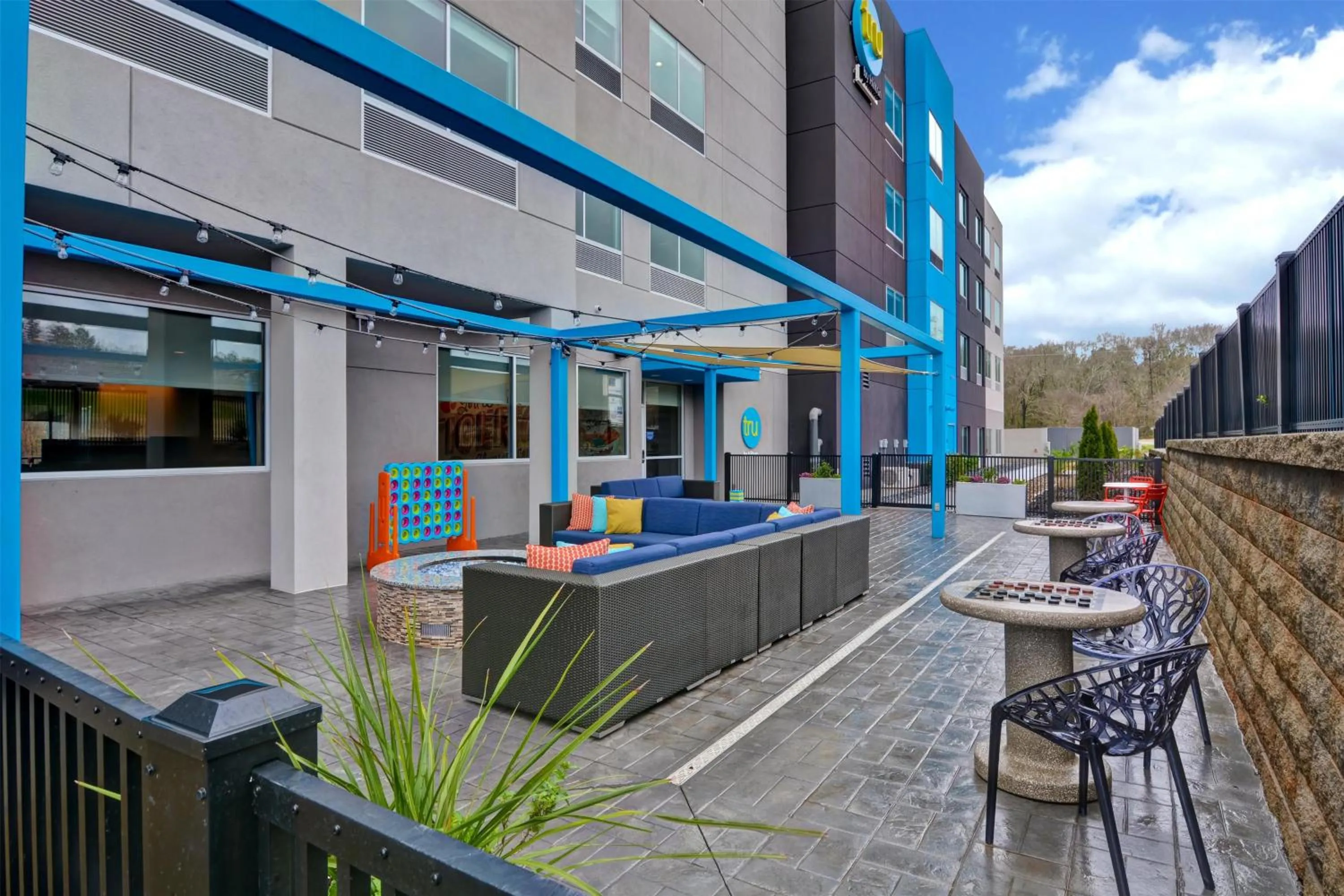 Patio in Tru By Hilton Augusta Washington Road