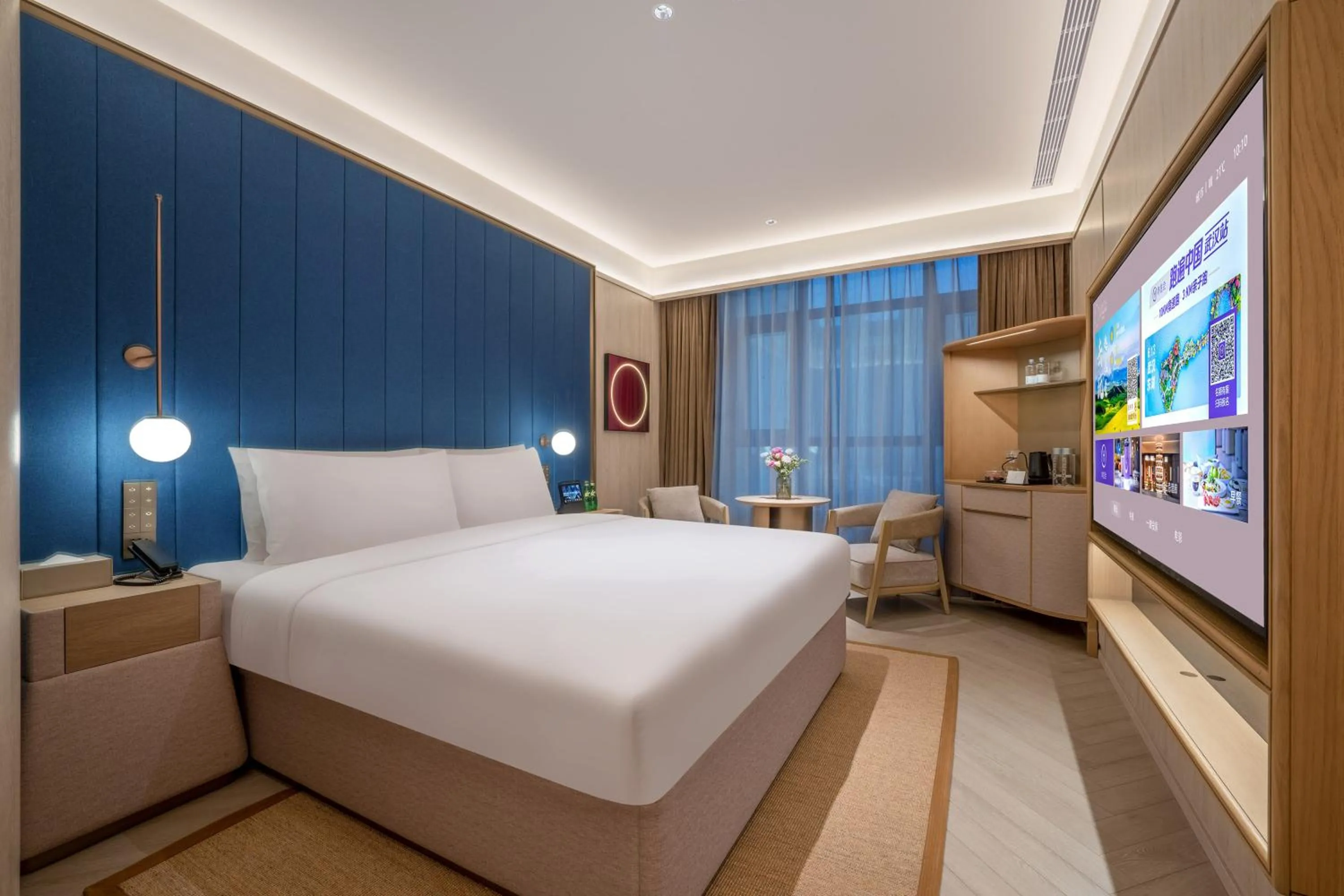 Bed in Jingdong Headquarters Crystal Orange Hotel, Yizhuang, Beijing