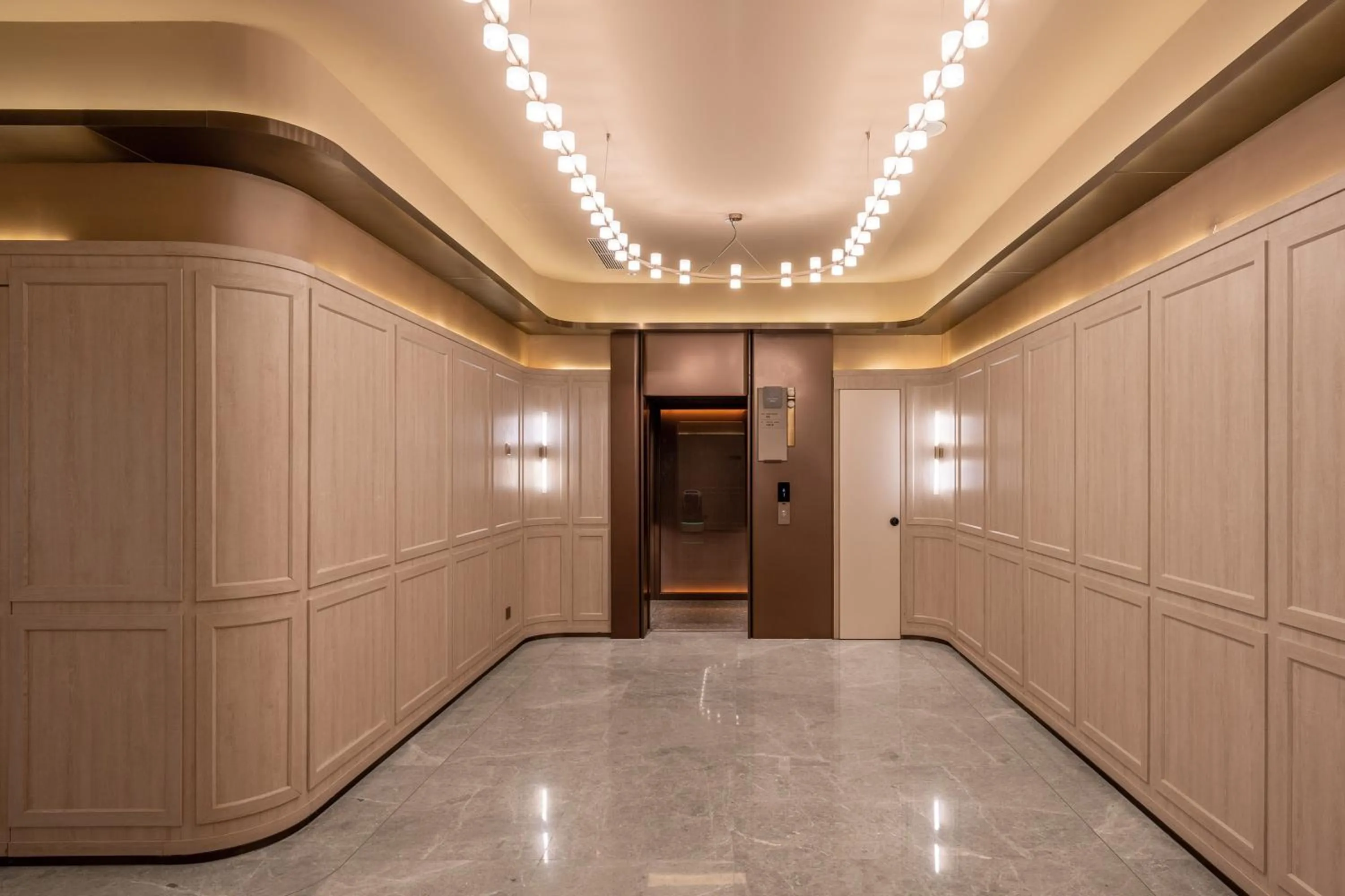 On site in Jingdong Headquarters Crystal Orange Hotel, Yizhuang, Beijing