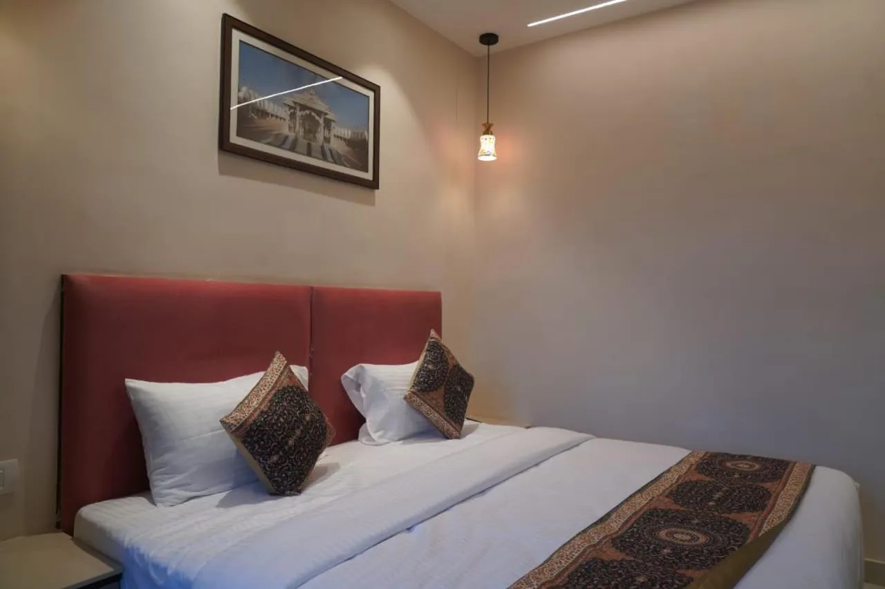 Bedroom, Bed in Hotel Anant Inn