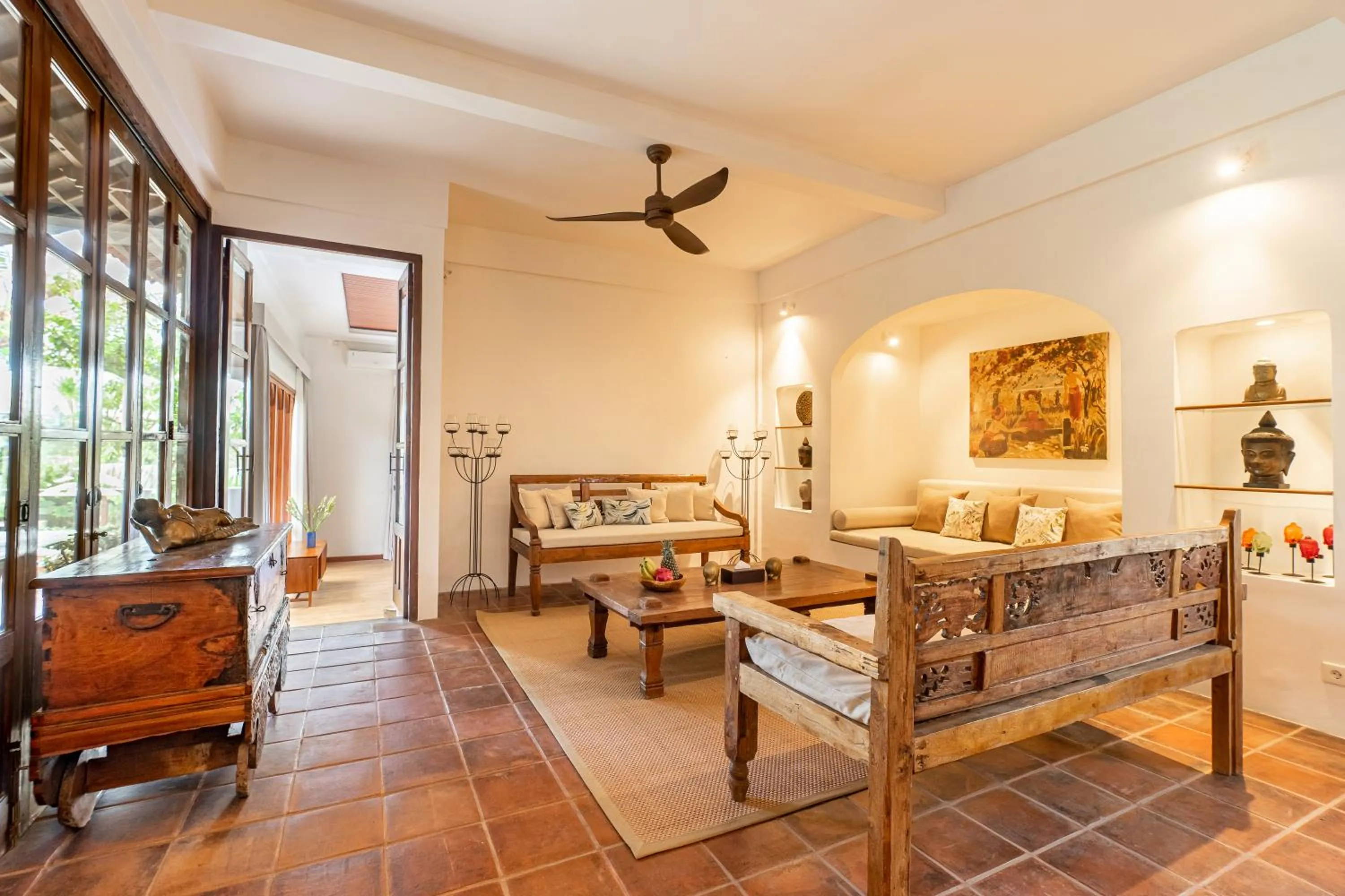 Living room in Villa Tropical Svasti by Nakula