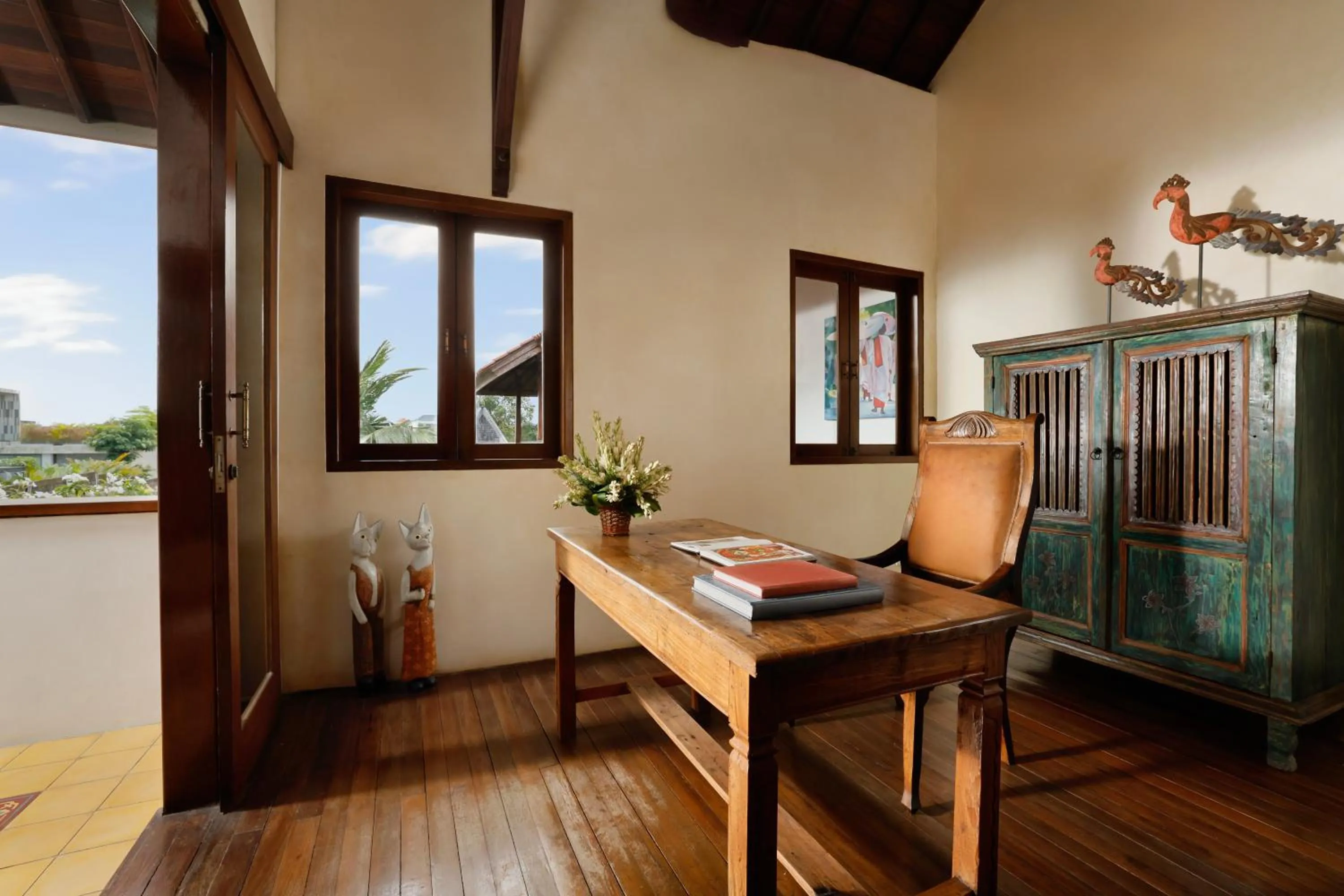 Living room in Villa Tropical Svasti by Nakula