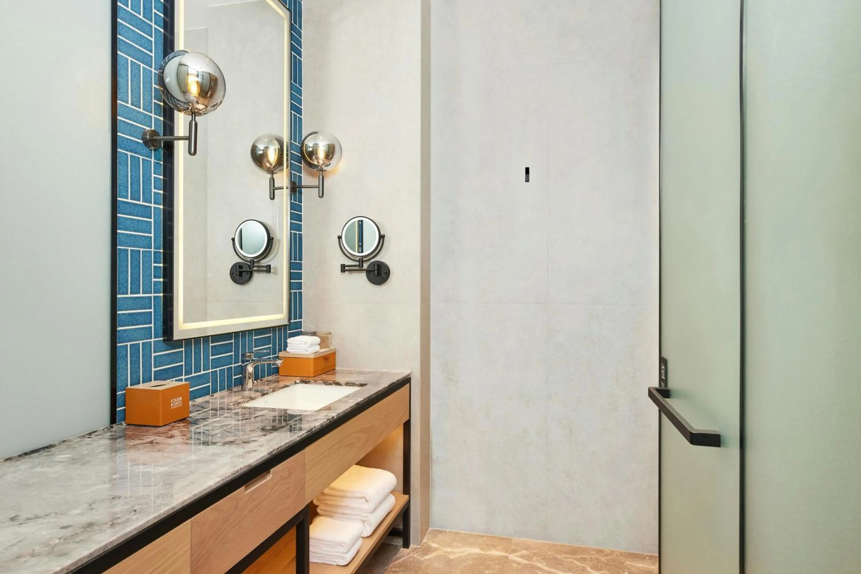 Bathroom in Four Points by Sheraton Xishuangbanna