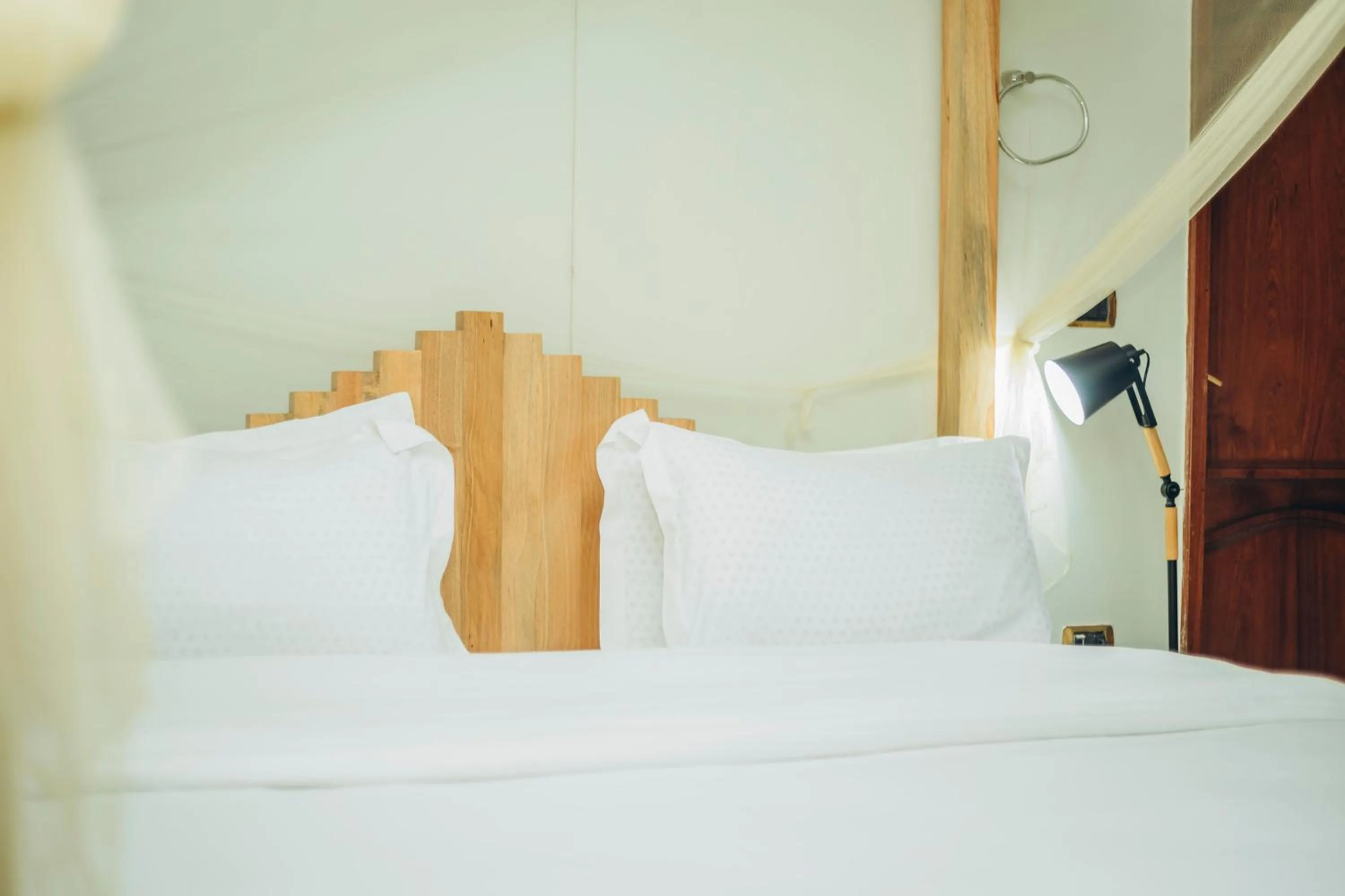 Bed in Eagle View Golf