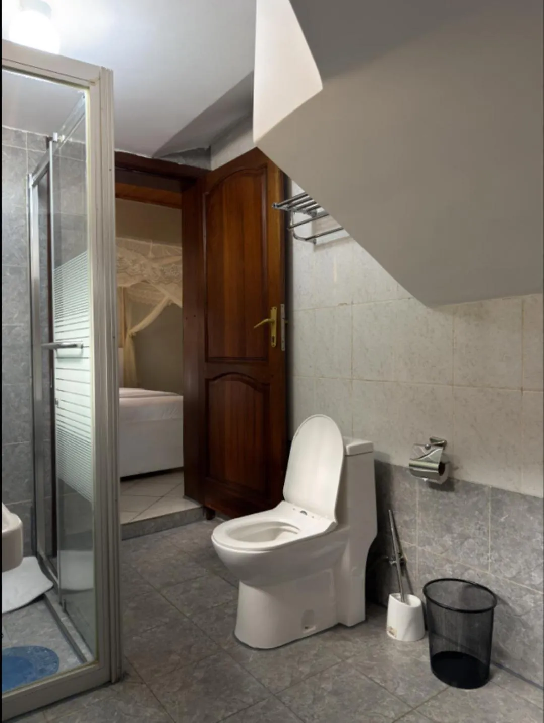 Bathroom in Eagle View Golf