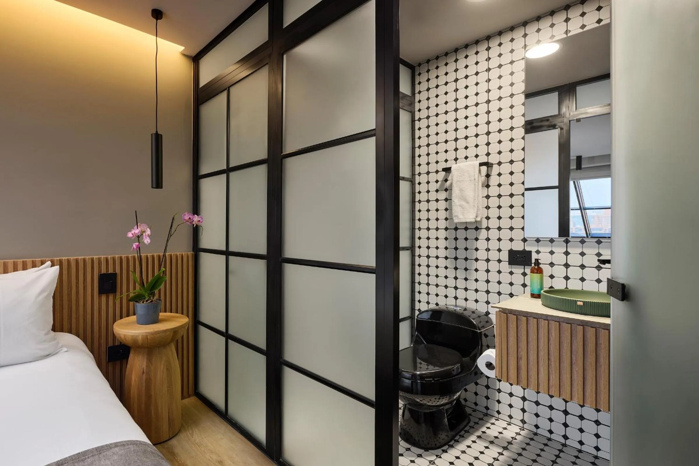 Bathroom in Calle Flora Hotel by Jalo