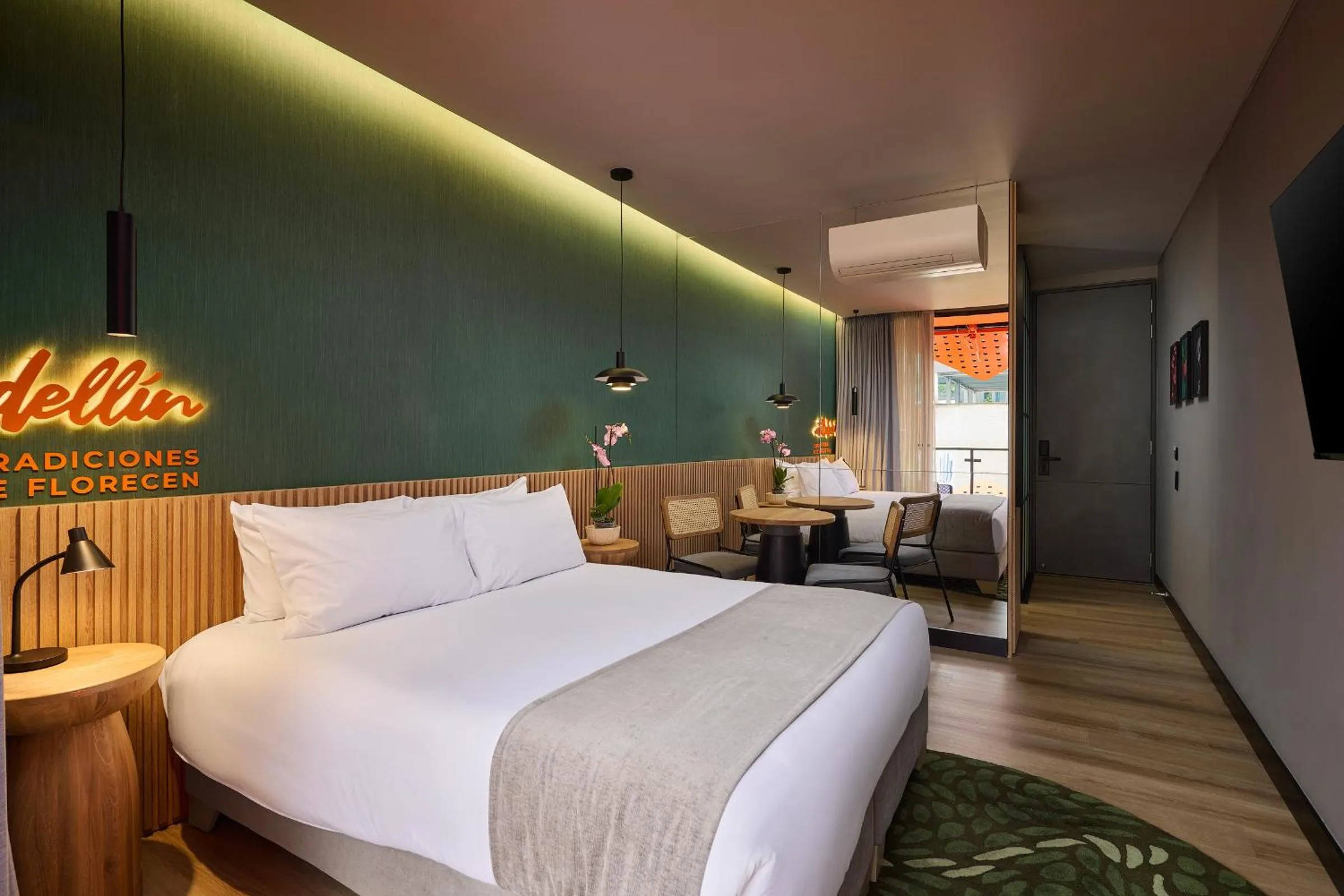 Photo of the whole room, Bed in Calle Flora Hotel by Jalo