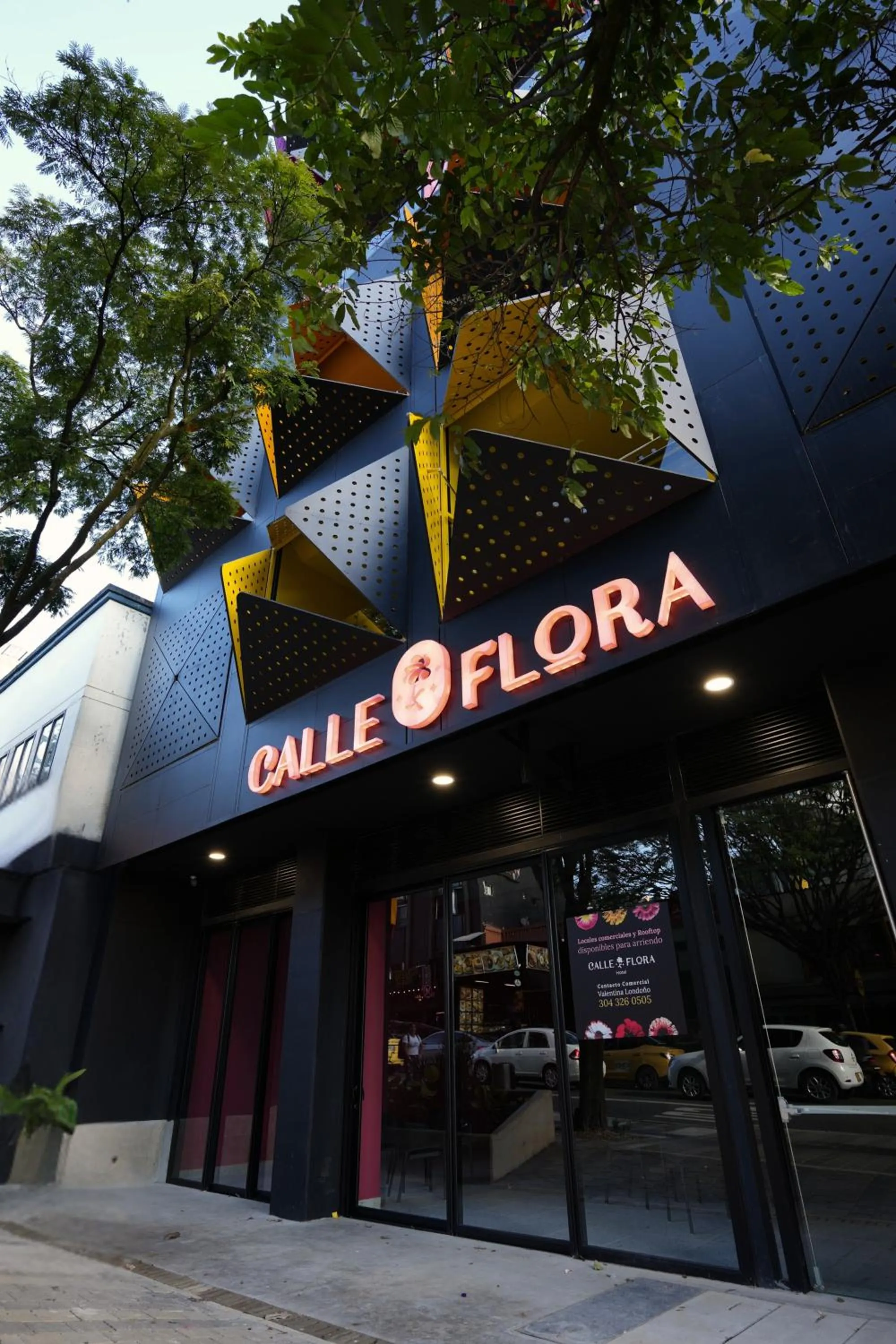 Property building in Calle Flora Hotel by Jalo