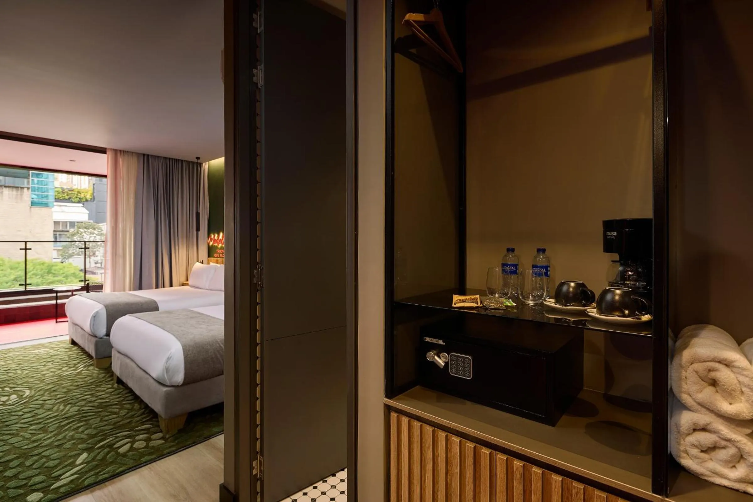 Bedroom, Bed in Calle Flora Hotel by Jalo