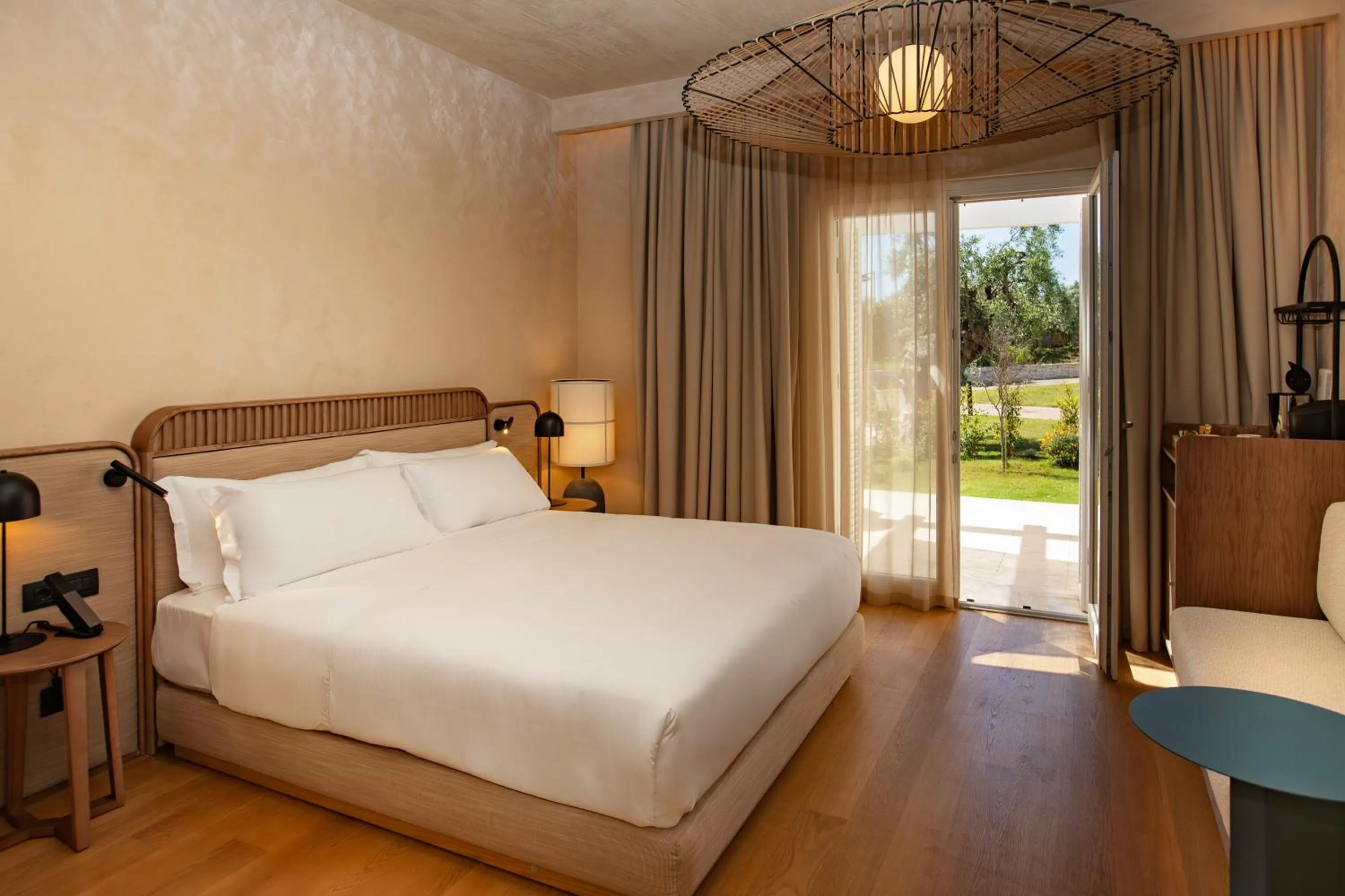 Bedroom, Bed in Cala Ponte, a Tribute Portfolio Hotel
