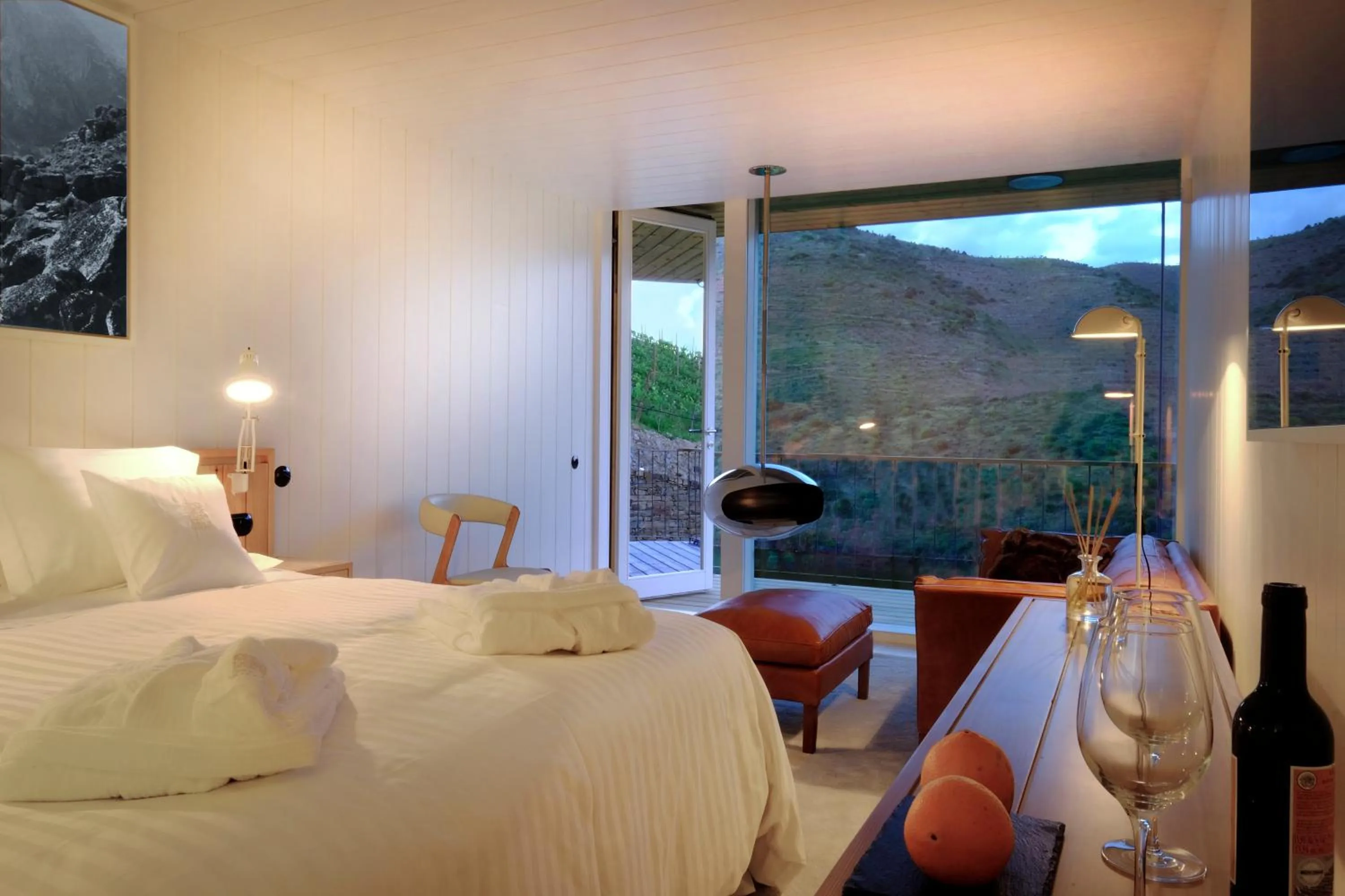 Bed in Casa do Rio - Douro Wine Hotel by Vallado