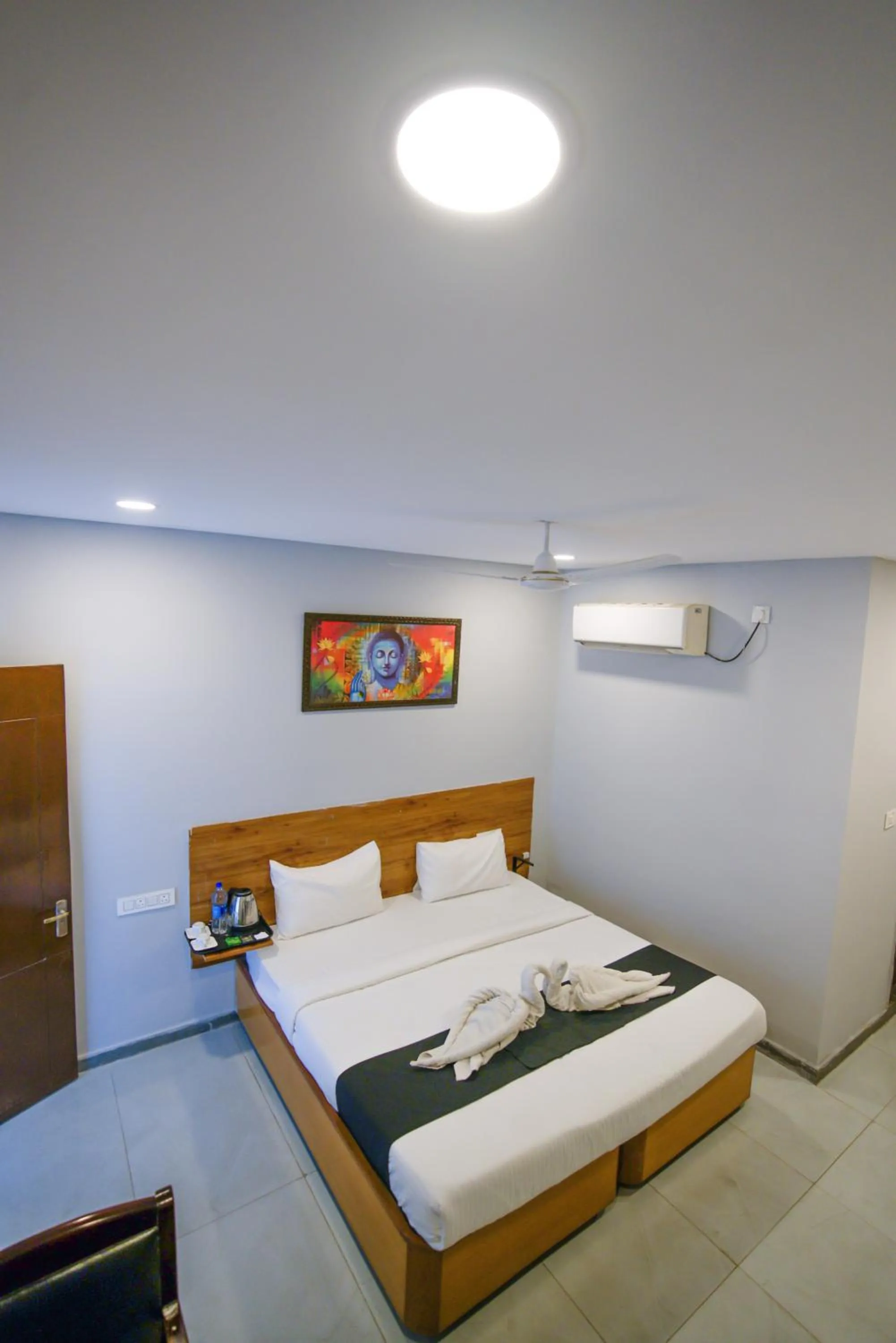 Bed in Hotel Vaishnavi Classic