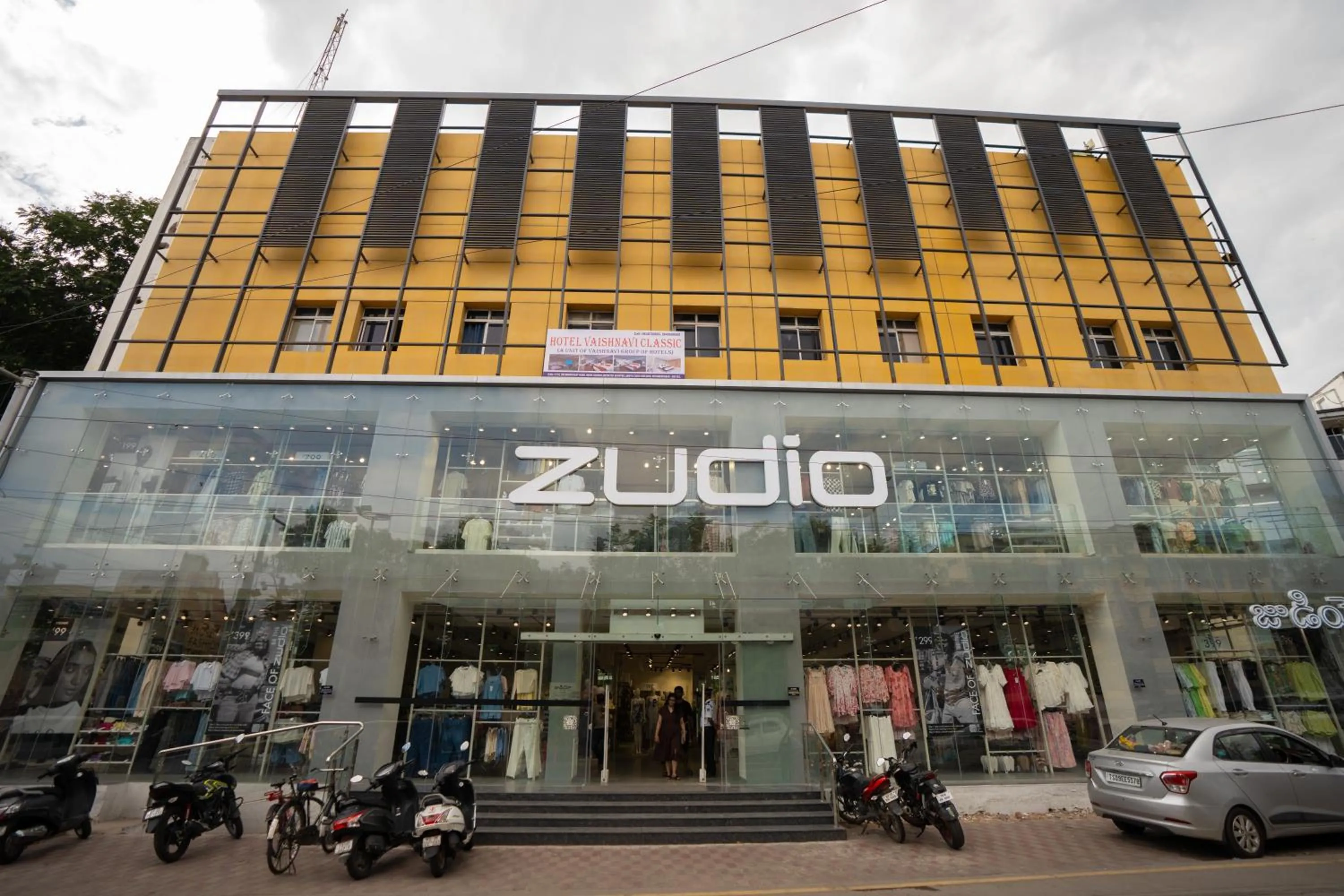 Hotel Vaishnavi Classic