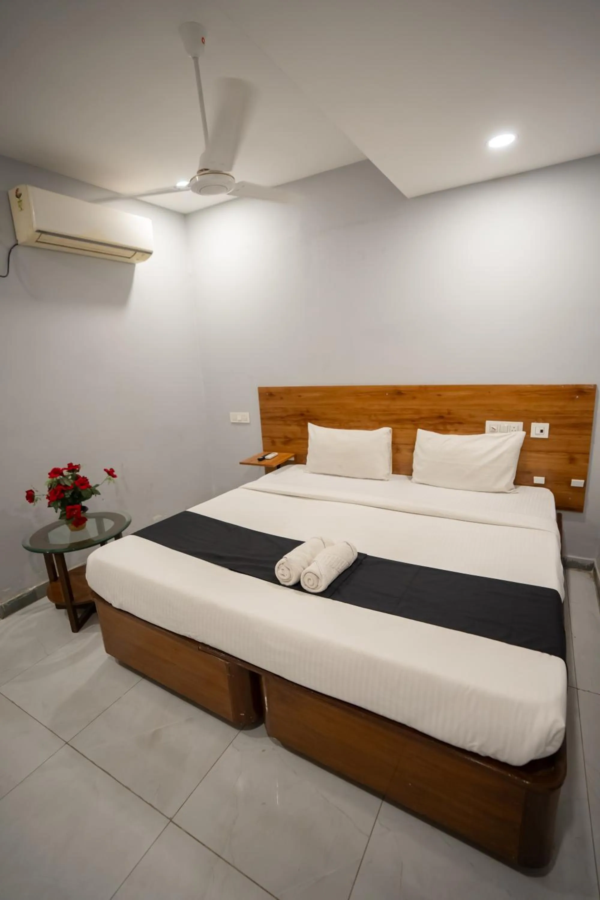 Bed in Hotel Vaishnavi Classic