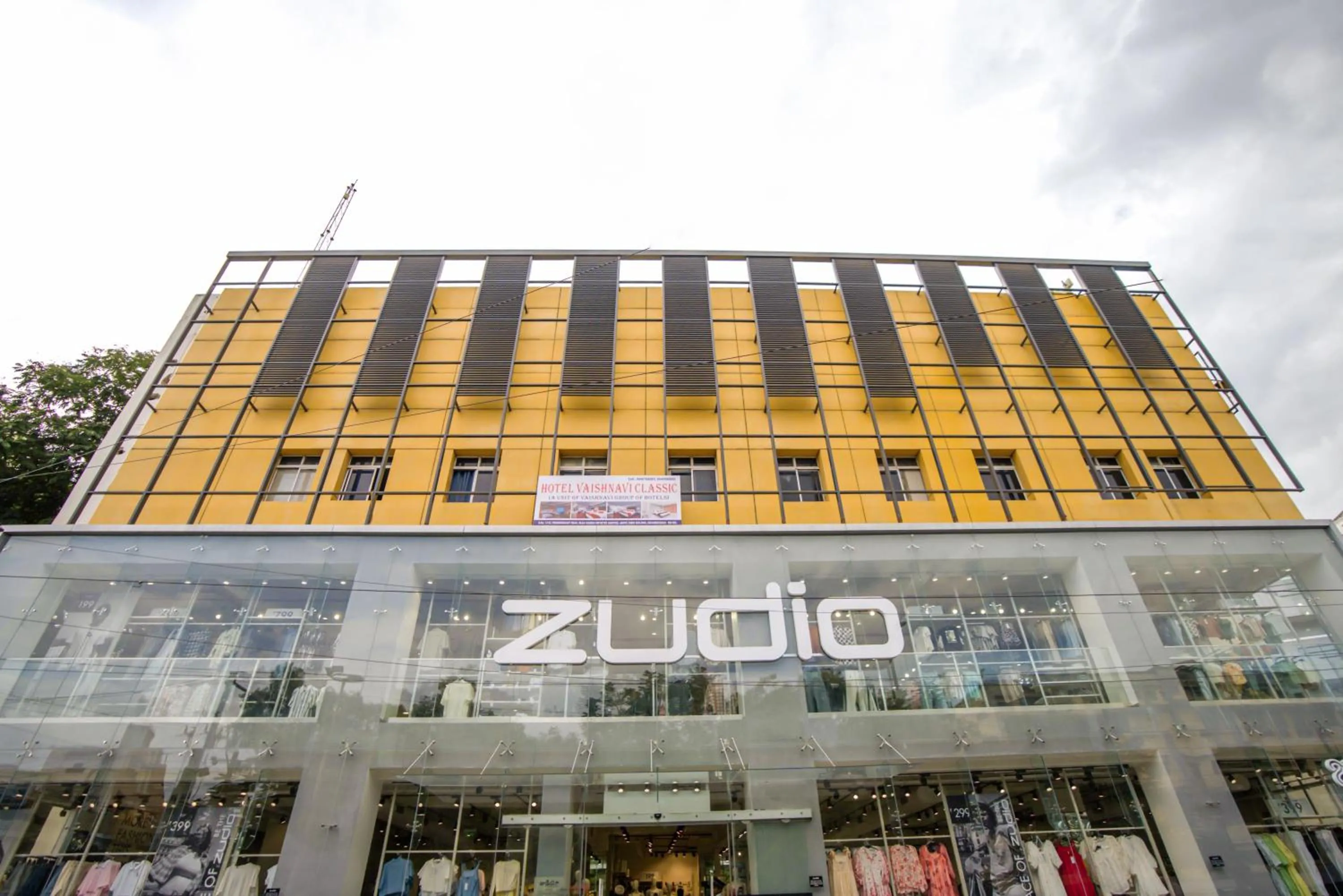 Property building in Hotel Vaishnavi Classic