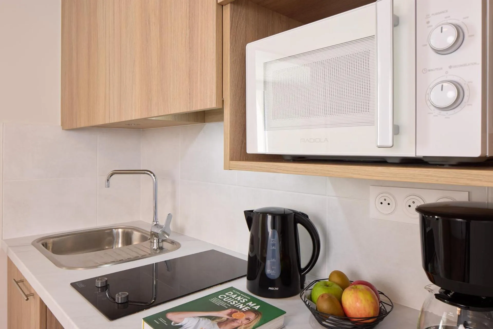 Kitchen or kitchenette in Quality Aparthotel Saumur