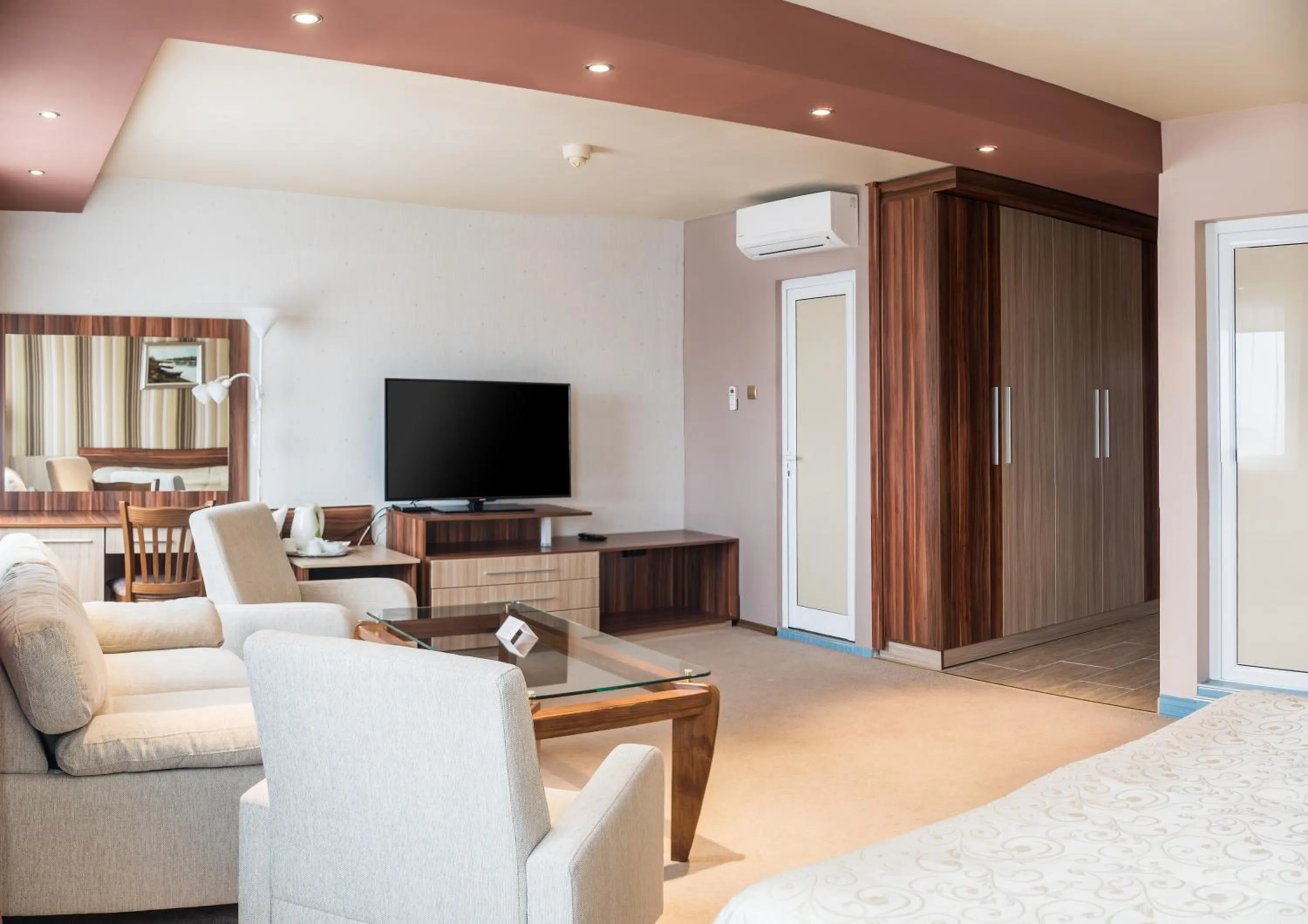 Photo of the whole room in Hotel Balkan