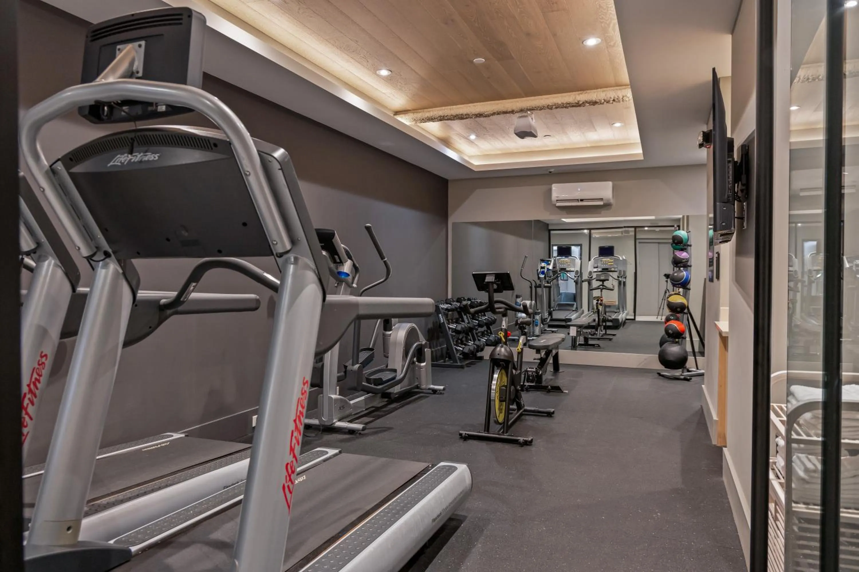 Fitness centre/facilities in Sosuite at The Onyx - Museum District