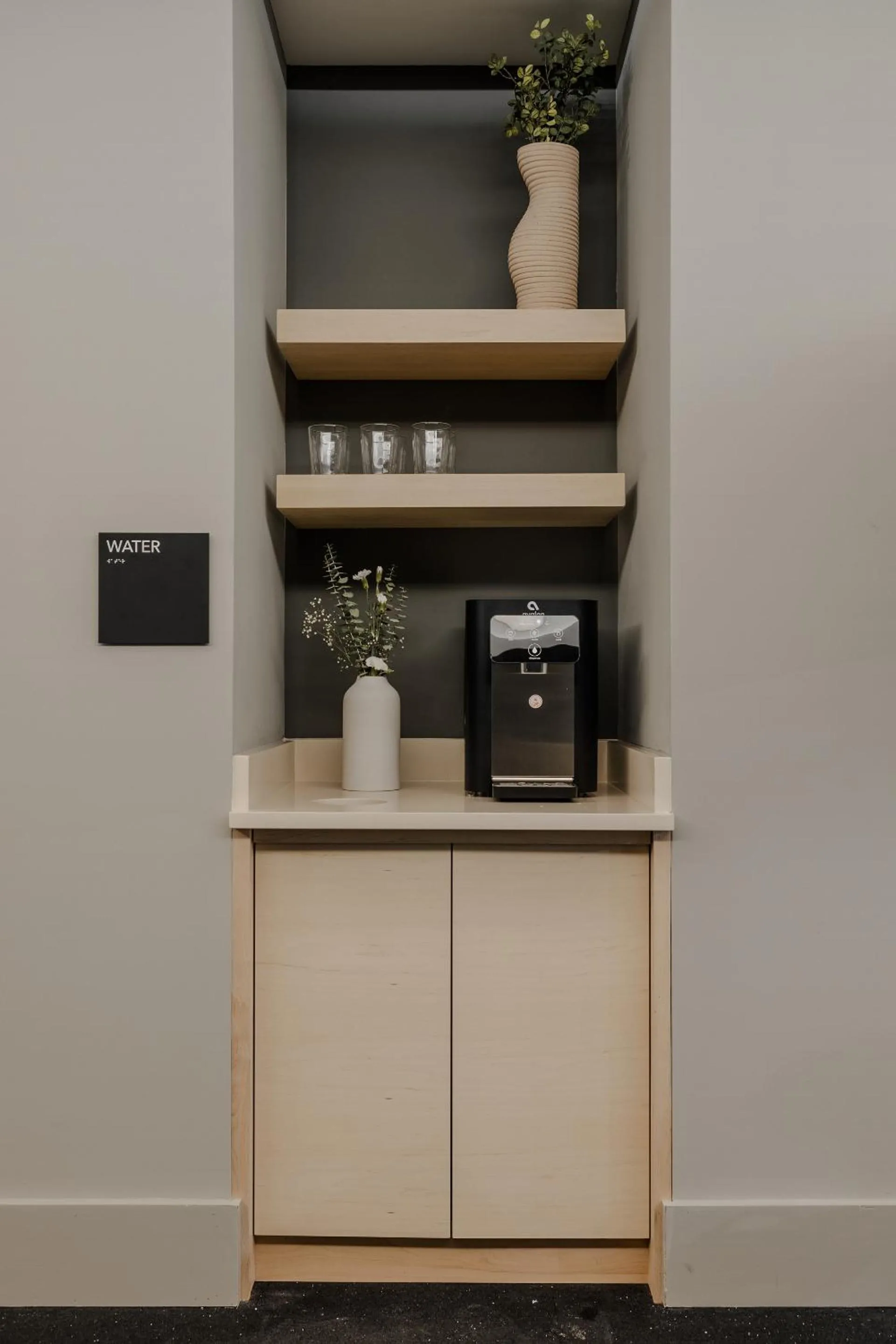 Coffee/tea facilities in Sosuite at The Onyx - Museum District