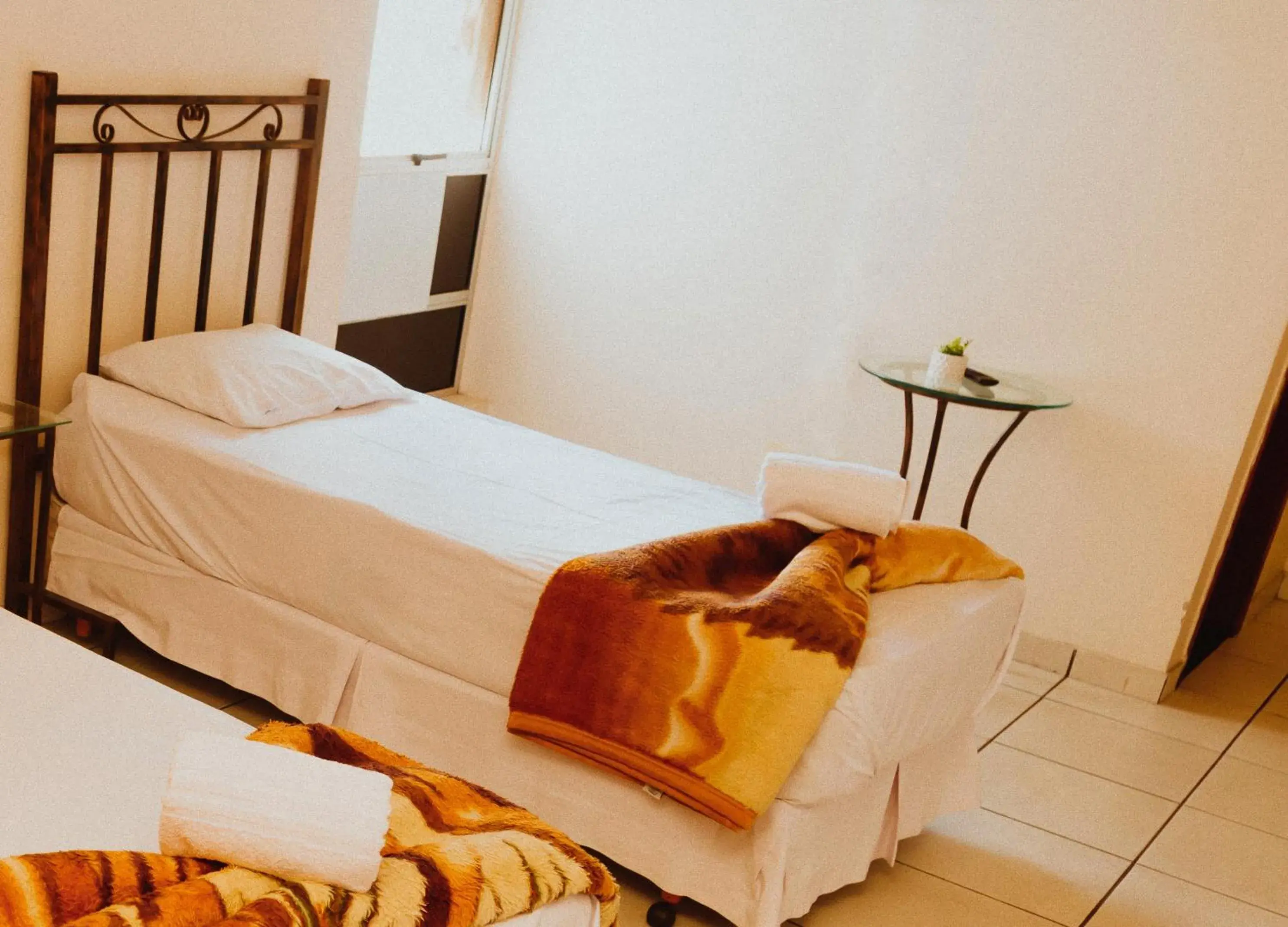 Single Room in Hotel Salto Grande Single Room in Hotel Salto Grande