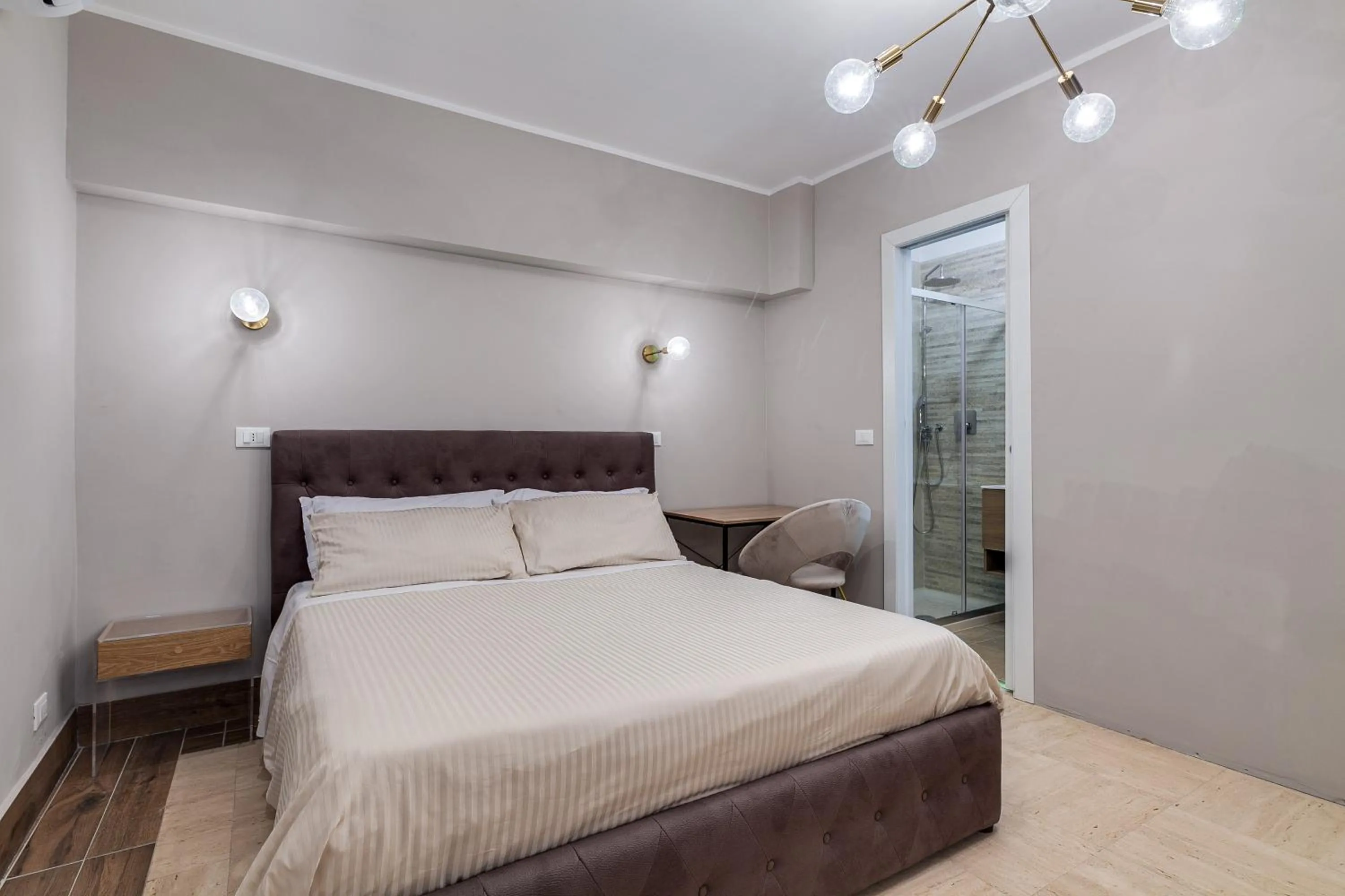 Bedroom, Bed in Vogue Suites Rome