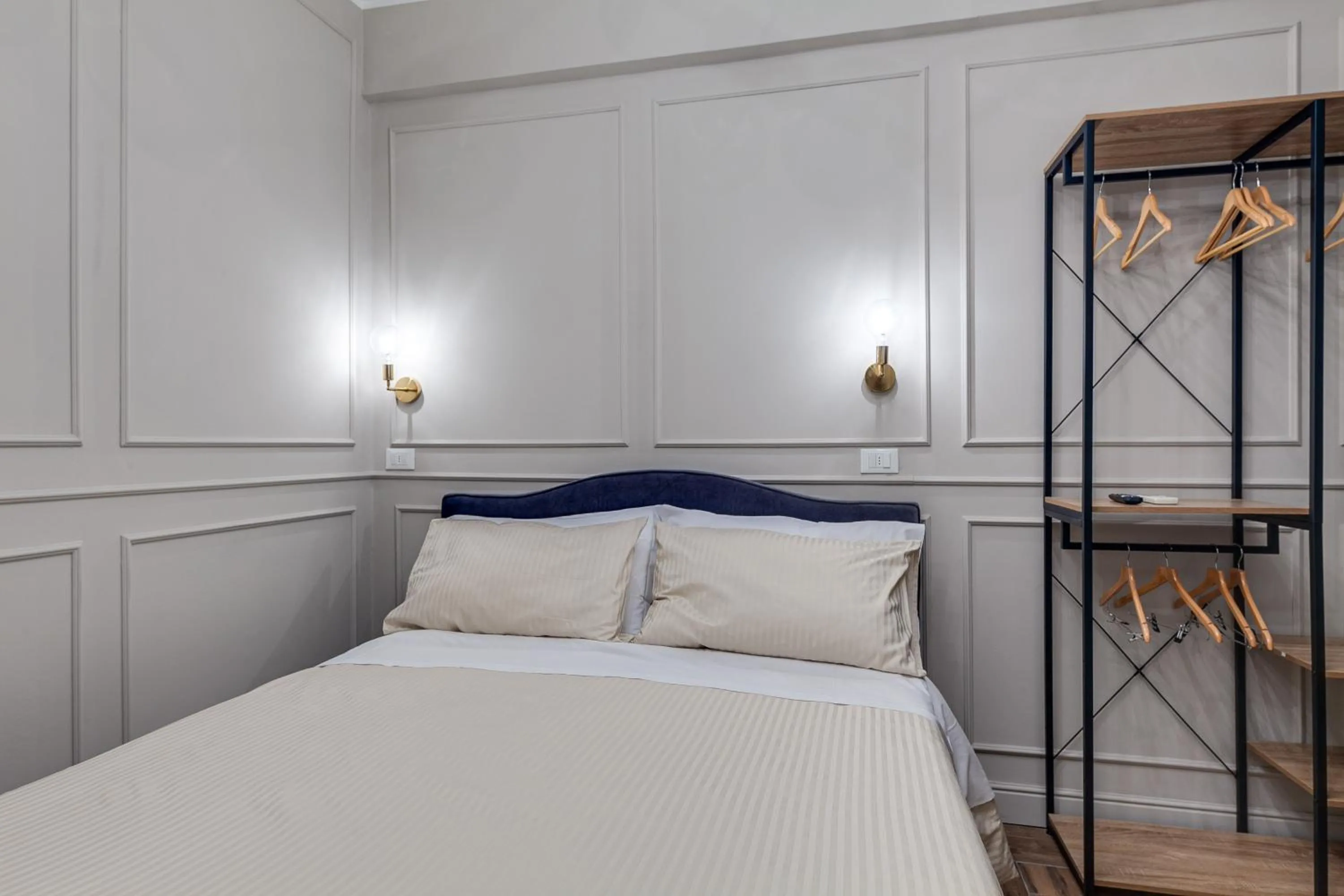 Bedroom, Bed in Vogue Suites Rome