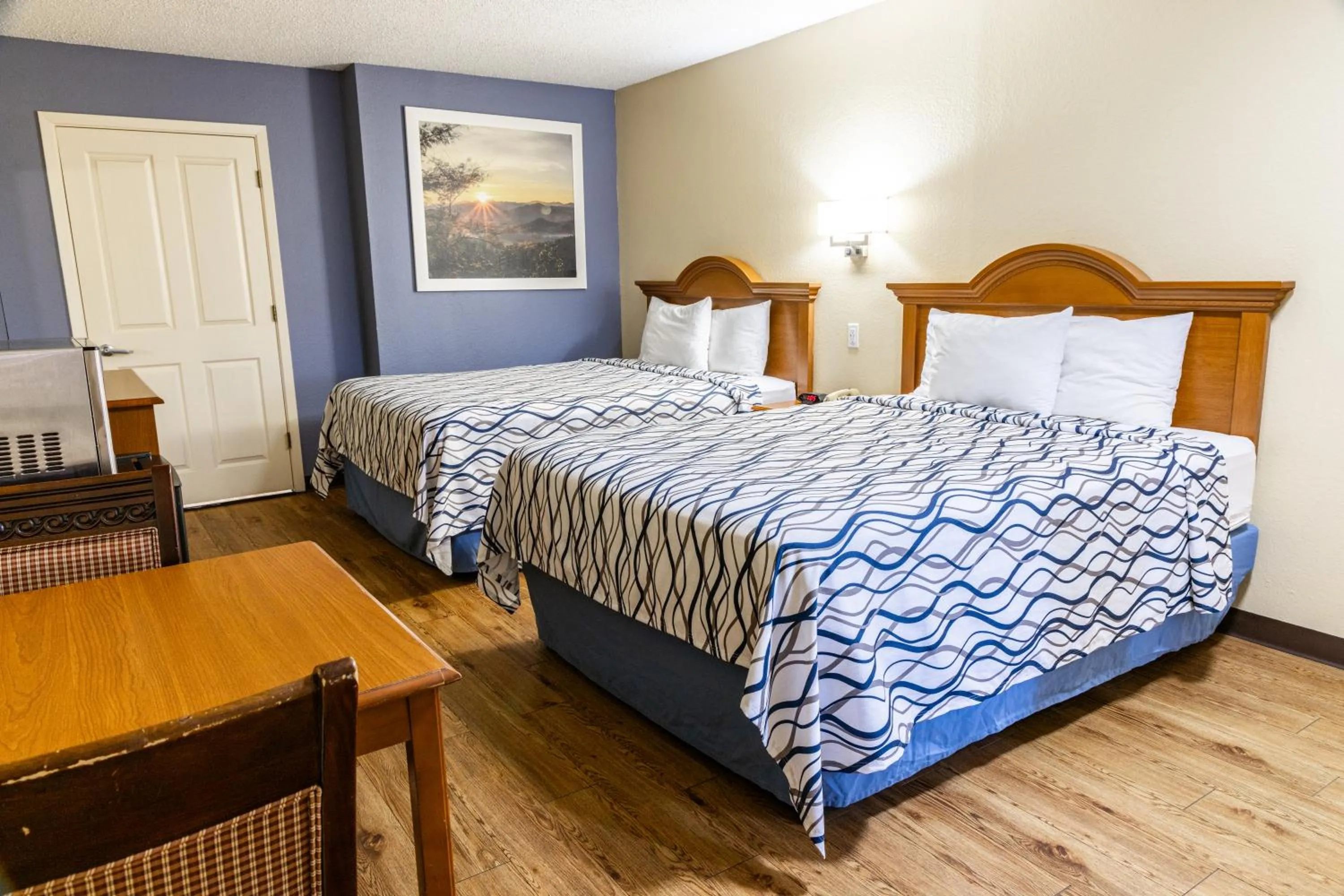 Bed in Boerne Inn and Suites