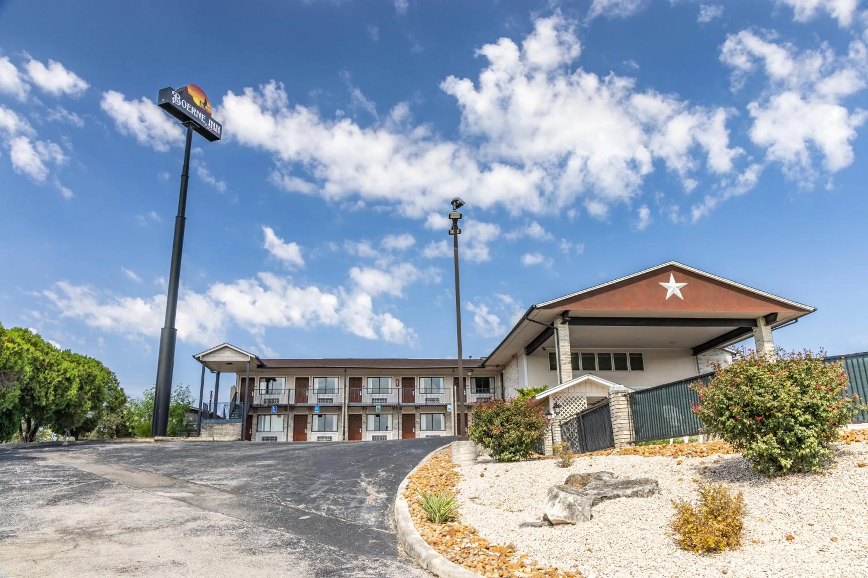 Property building in Boerne Inn and Suites