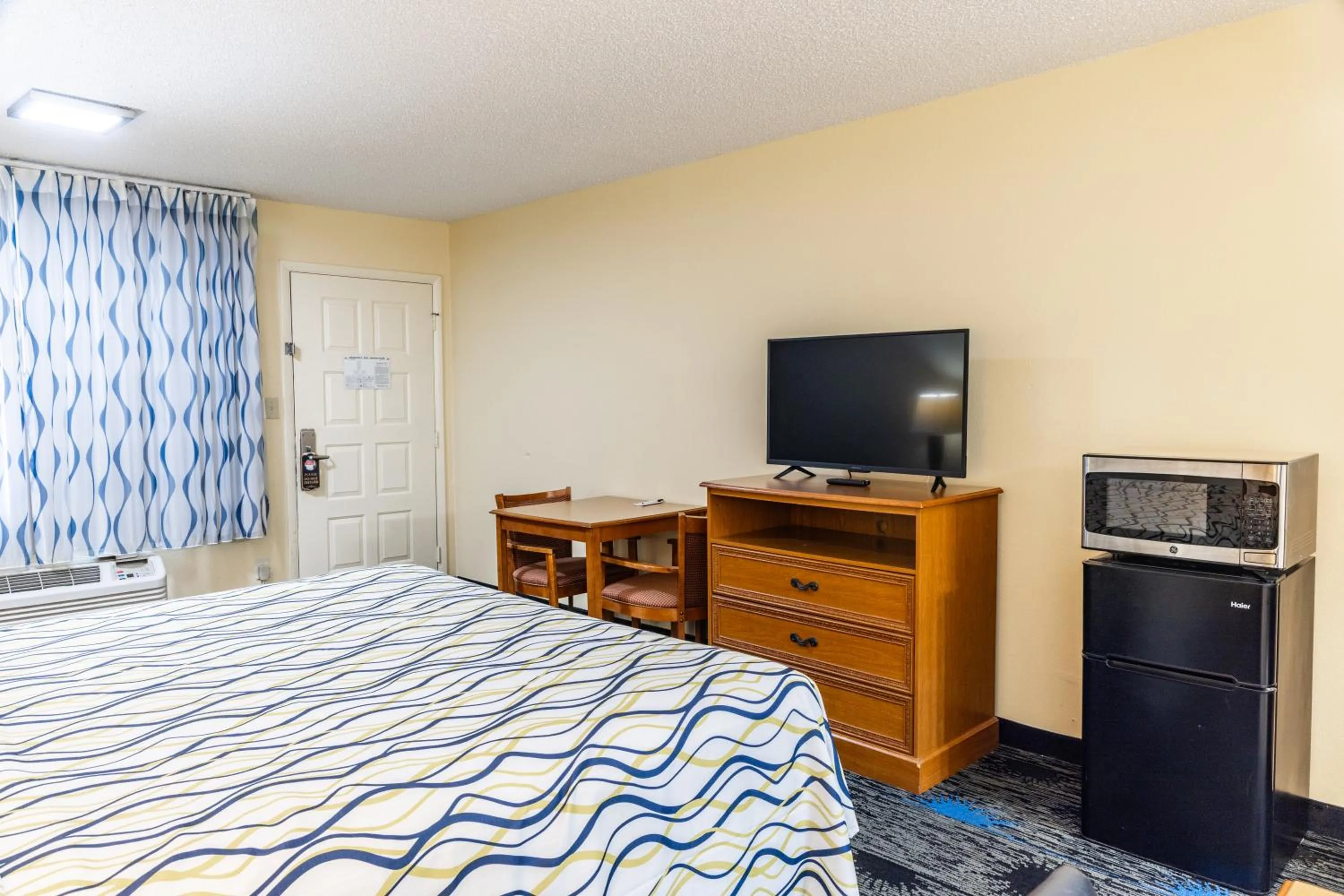 Bedroom, Bed in Boerne Inn and Suites