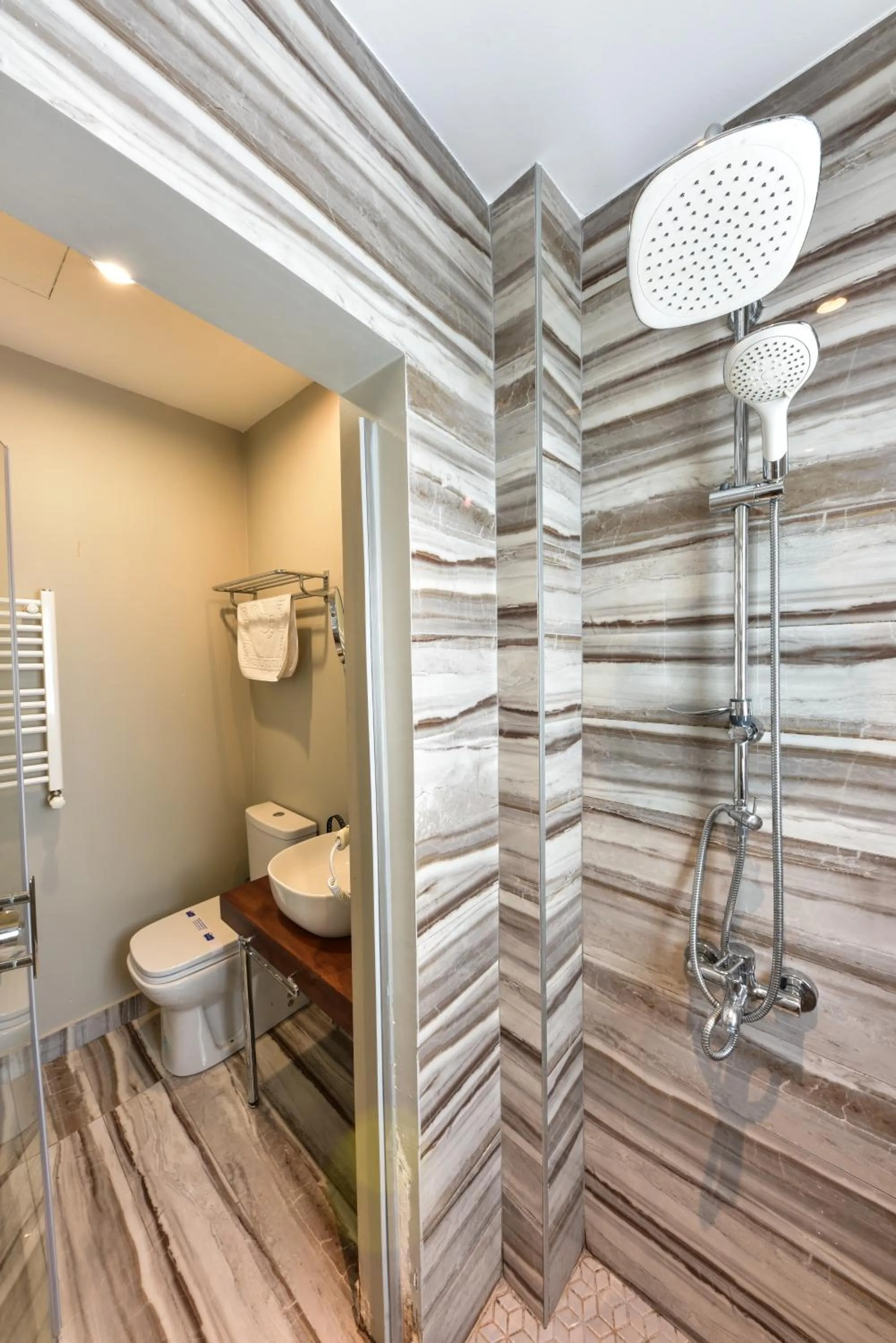 Bathroom in Almina Guest House