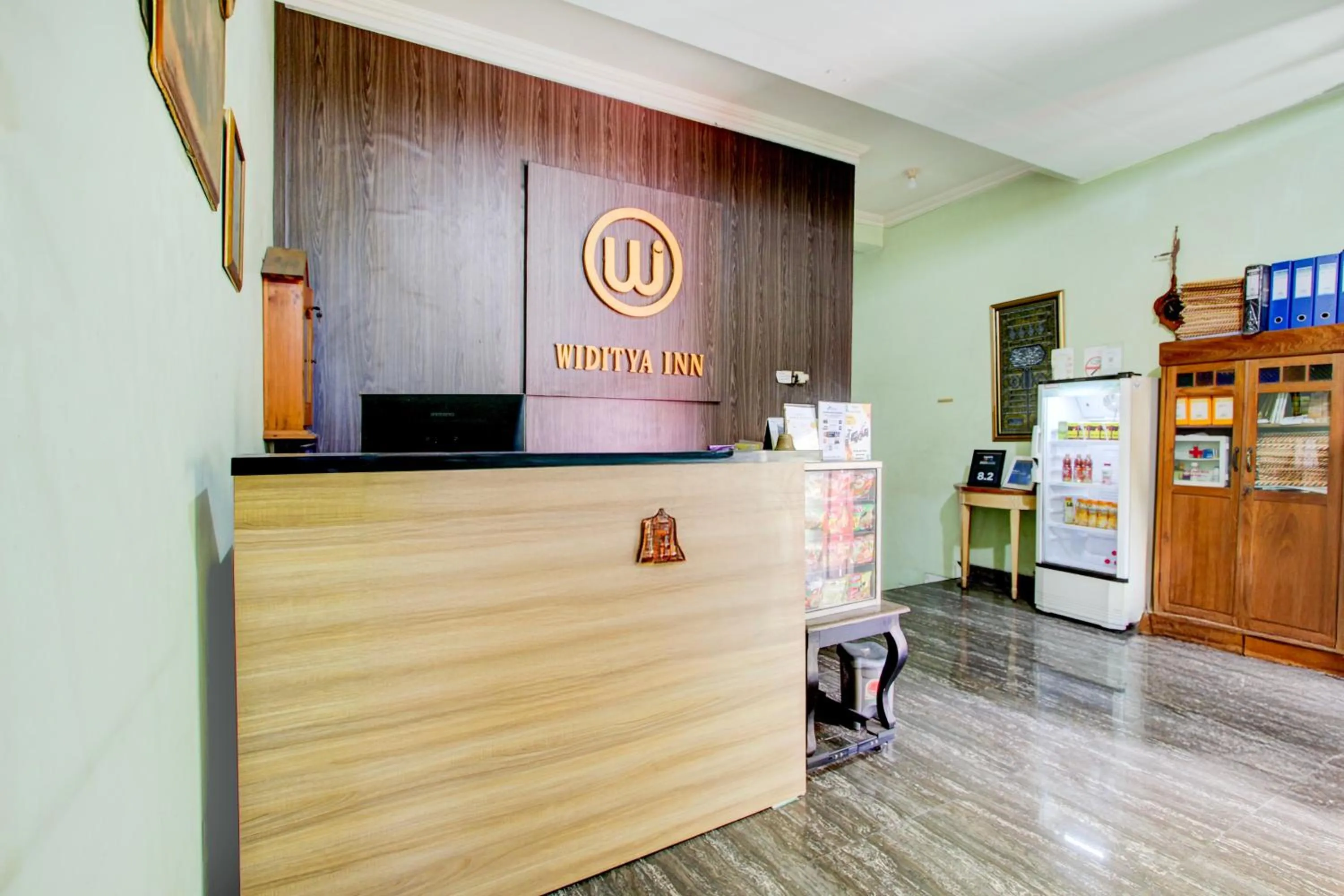 Lobby or reception in Hotel O Yogyakarta near Taman Sari formerly Widitya Inn