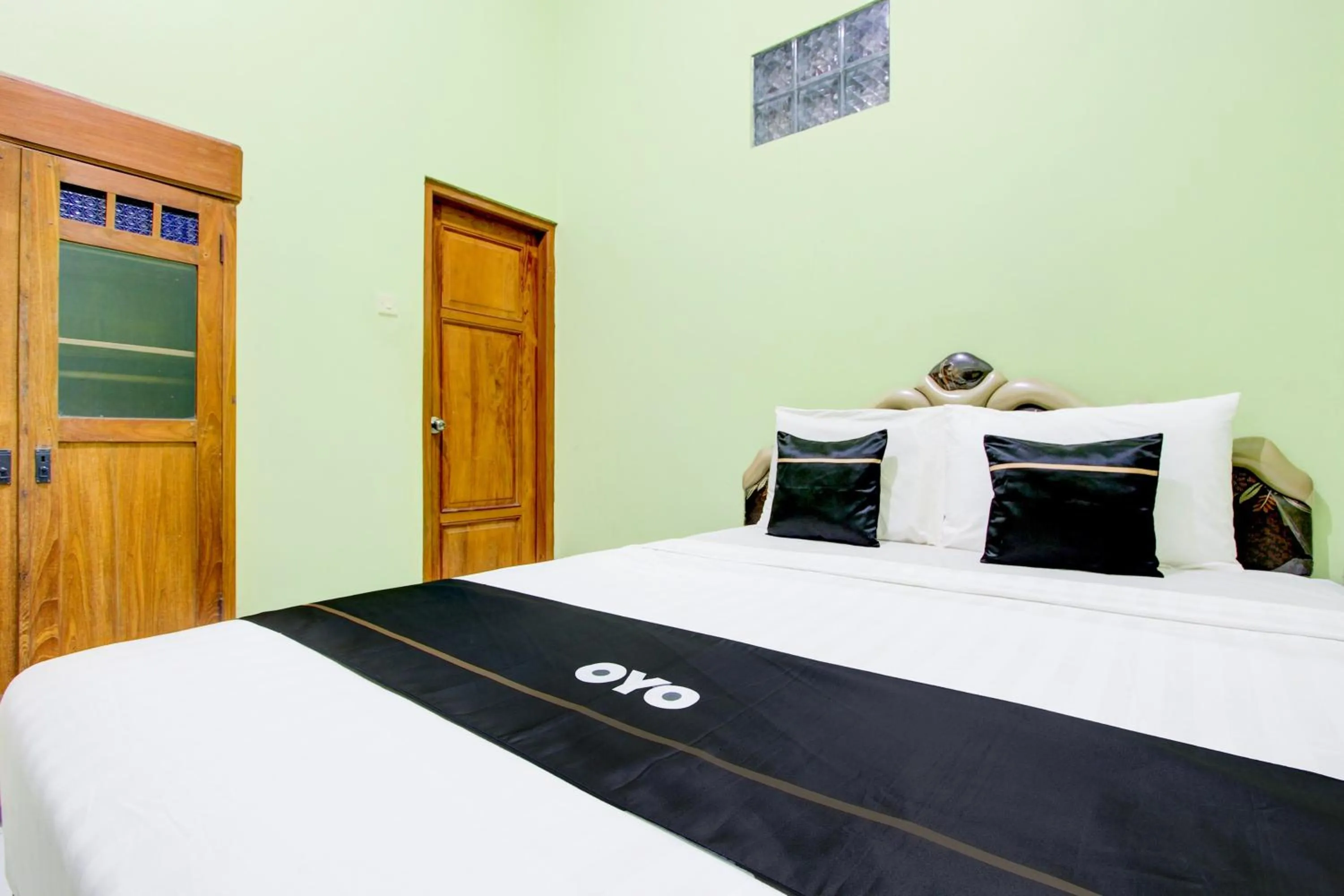 Bedroom, Bed in Hotel O Yogyakarta near Taman Sari formerly Widitya Inn