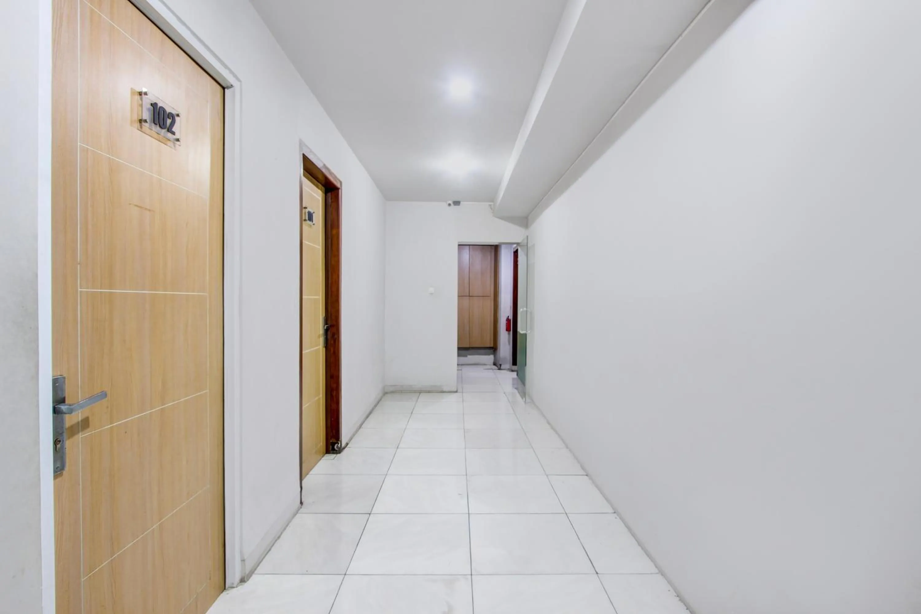 Lobby or reception in Hotel O Tegal near near Pacific Mall Tegal formerly Hugo Suites Family