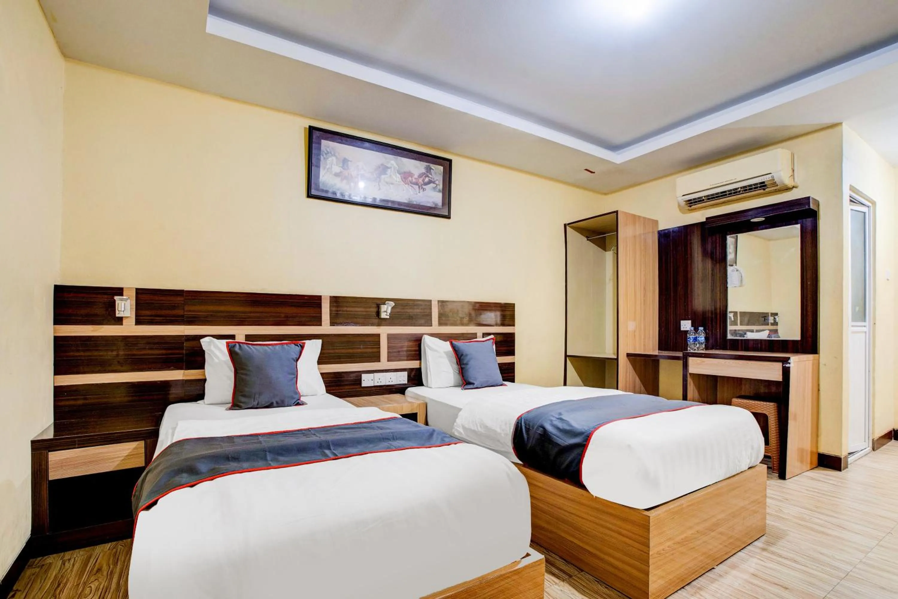 Bedroom, Bed in Collection O Batam near DC Mall formerly S Hotel