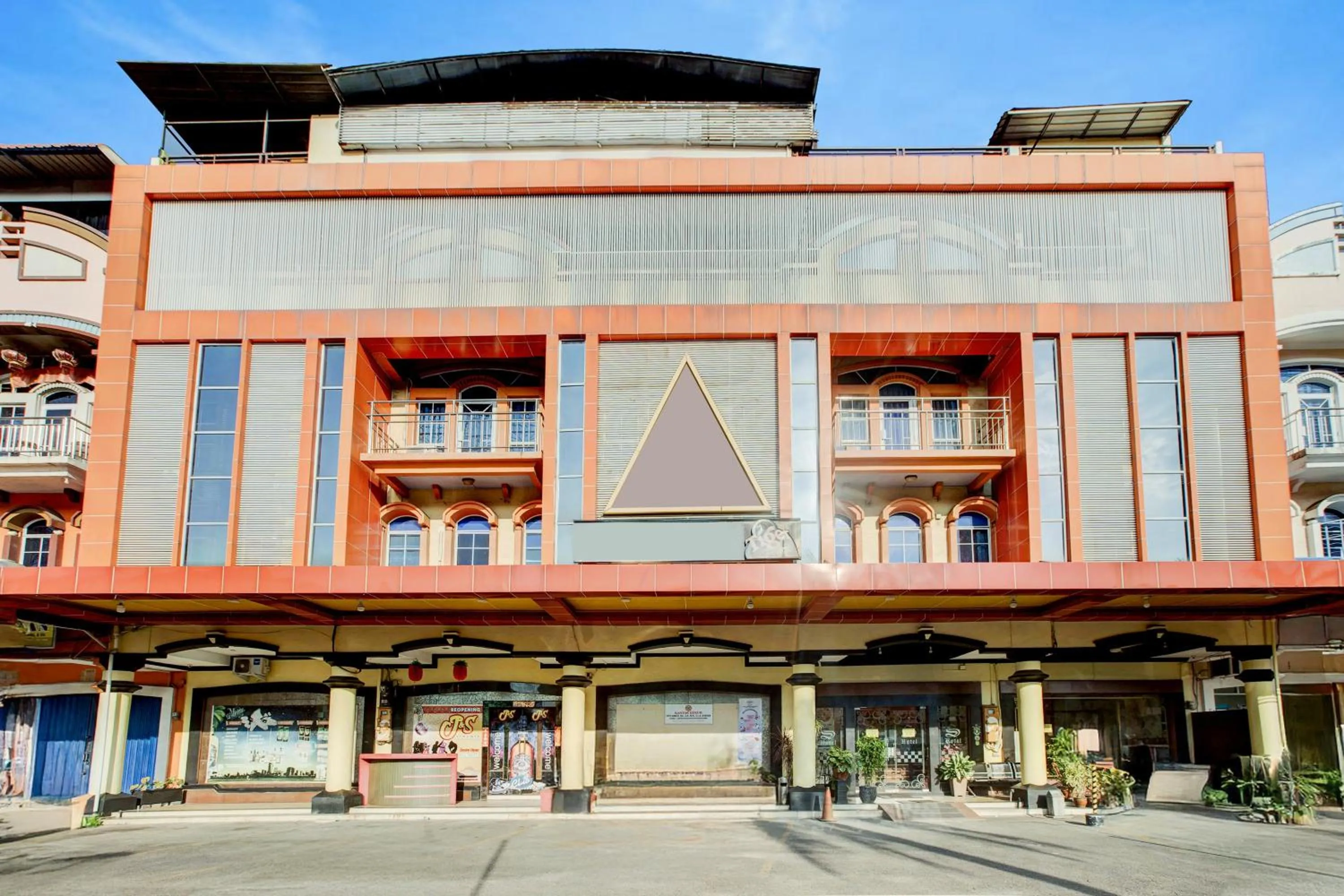 Property building in Collection O Batam near DC Mall formerly S Hotel