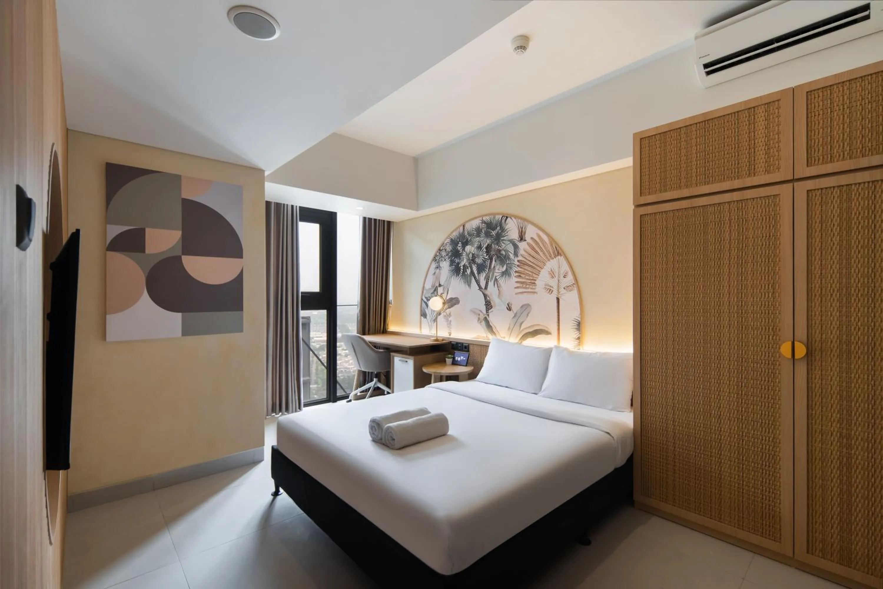 Bedroom, Bed in Cove Carstensz BSD