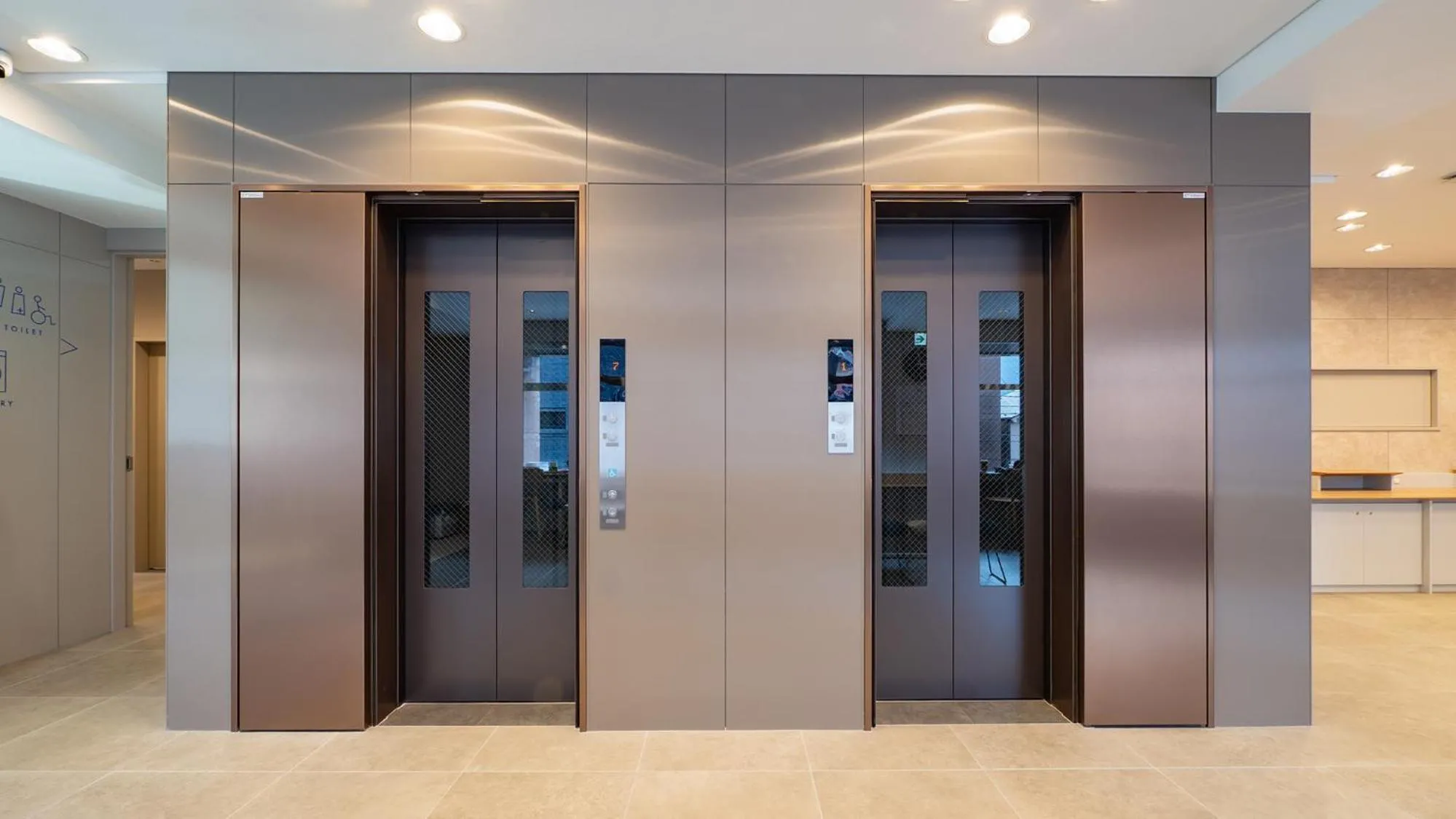 elevator in Toyoko Inn Tokyo Minowa-eki