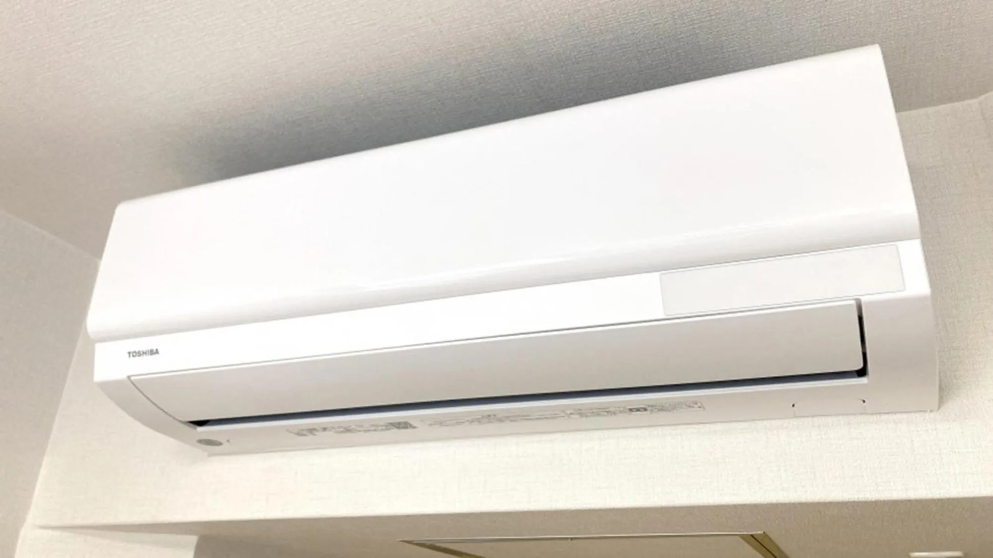 air conditioner in Toyoko Inn Tokyo Minowa-eki