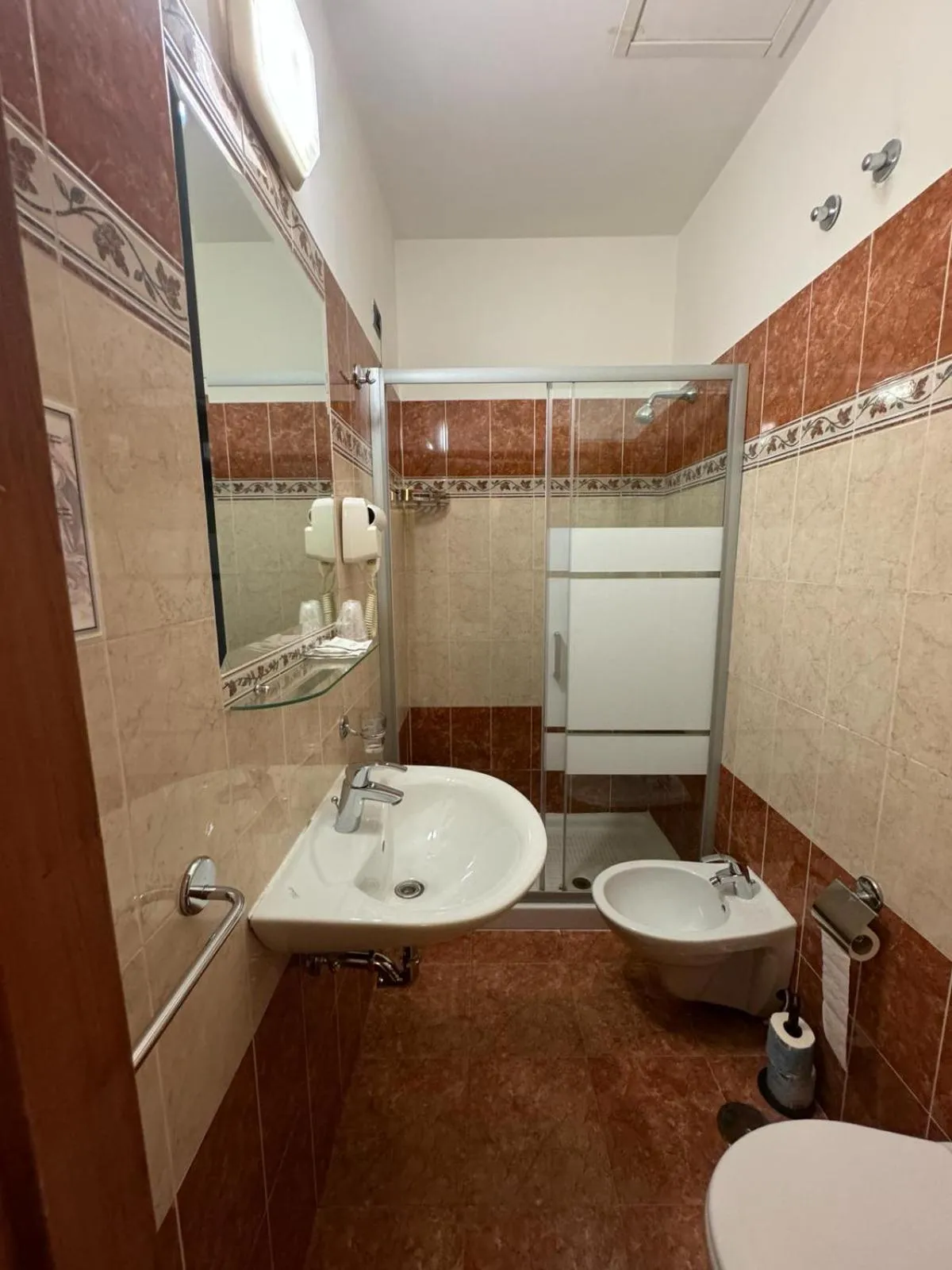 Bathroom in Hotel RomAntica